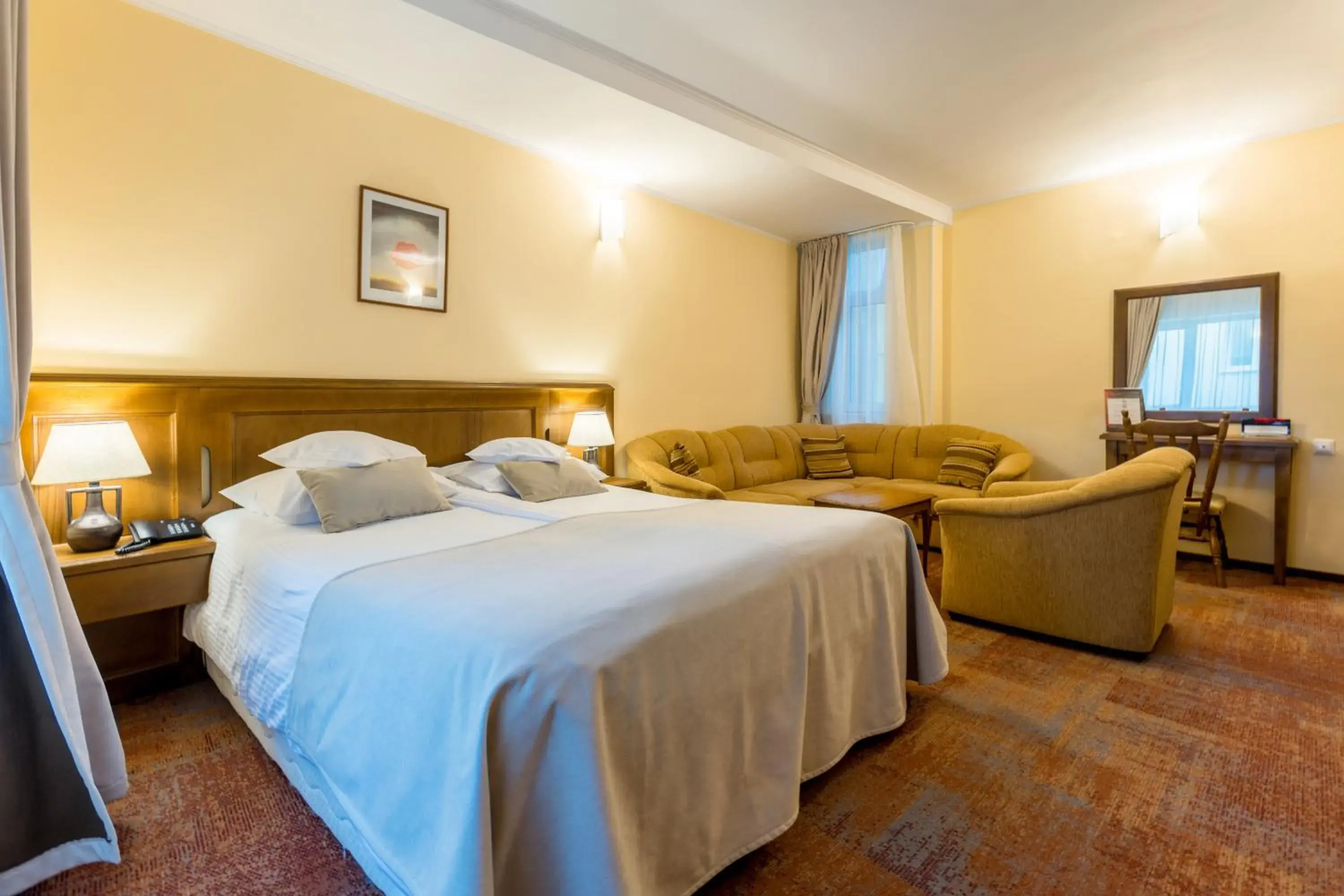 Photo of the whole room, Bed in Hotel Ambient Photo of the whole room, Bed in Hotel Ambient