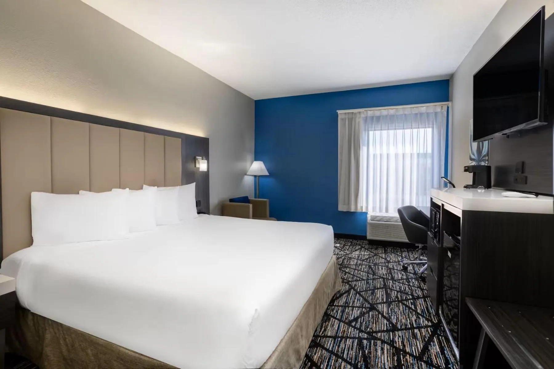 Bed in Baymont by Wyndham La Vergne Nashville I-24 East