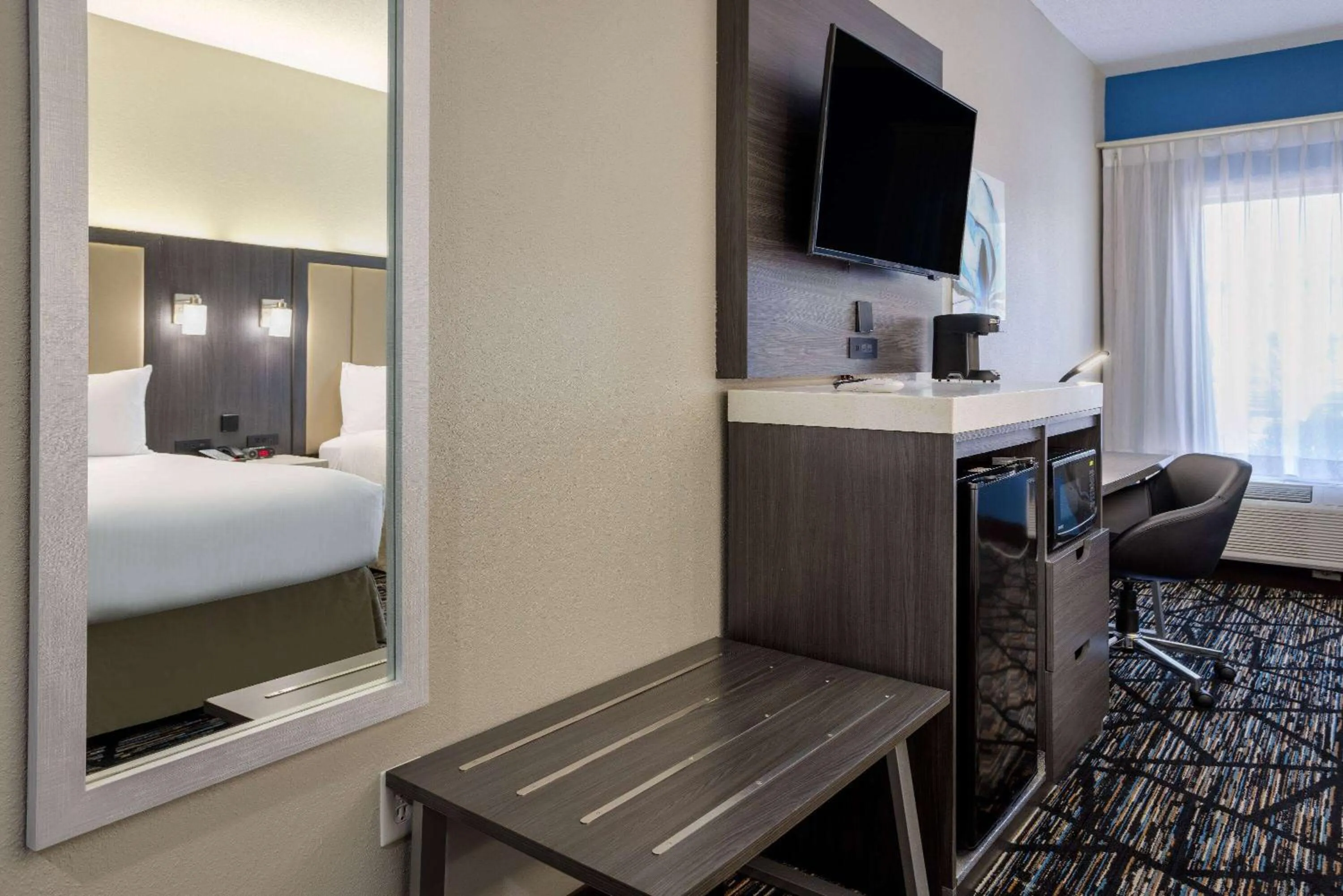 TV and multimedia, Bed in Baymont by Wyndham La Vergne Nashville I-24 East