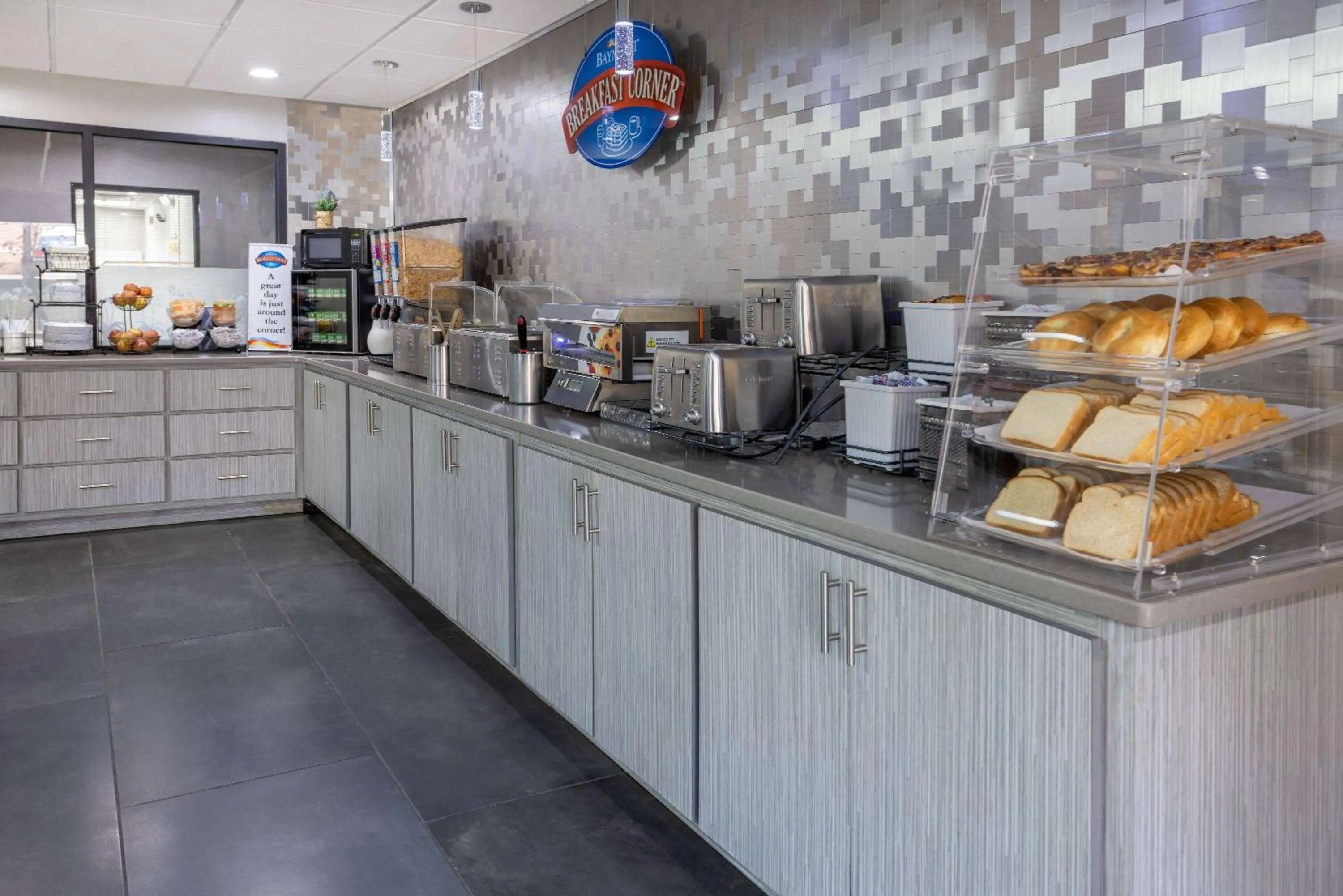 Breakfast in Baymont by Wyndham La Vergne Nashville I-24 East