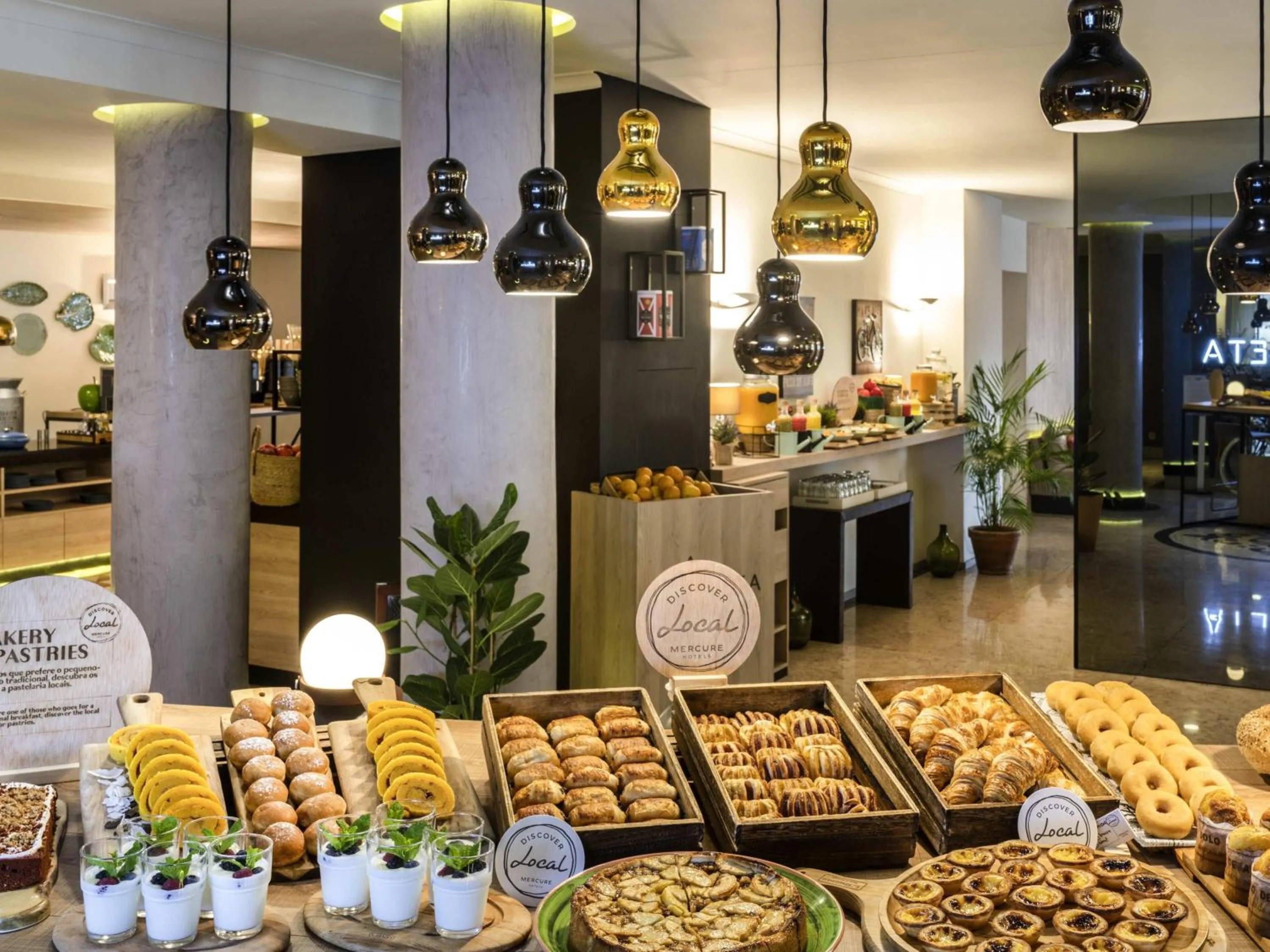 Breakfast in Mercure Porto Centro Santa Catarina