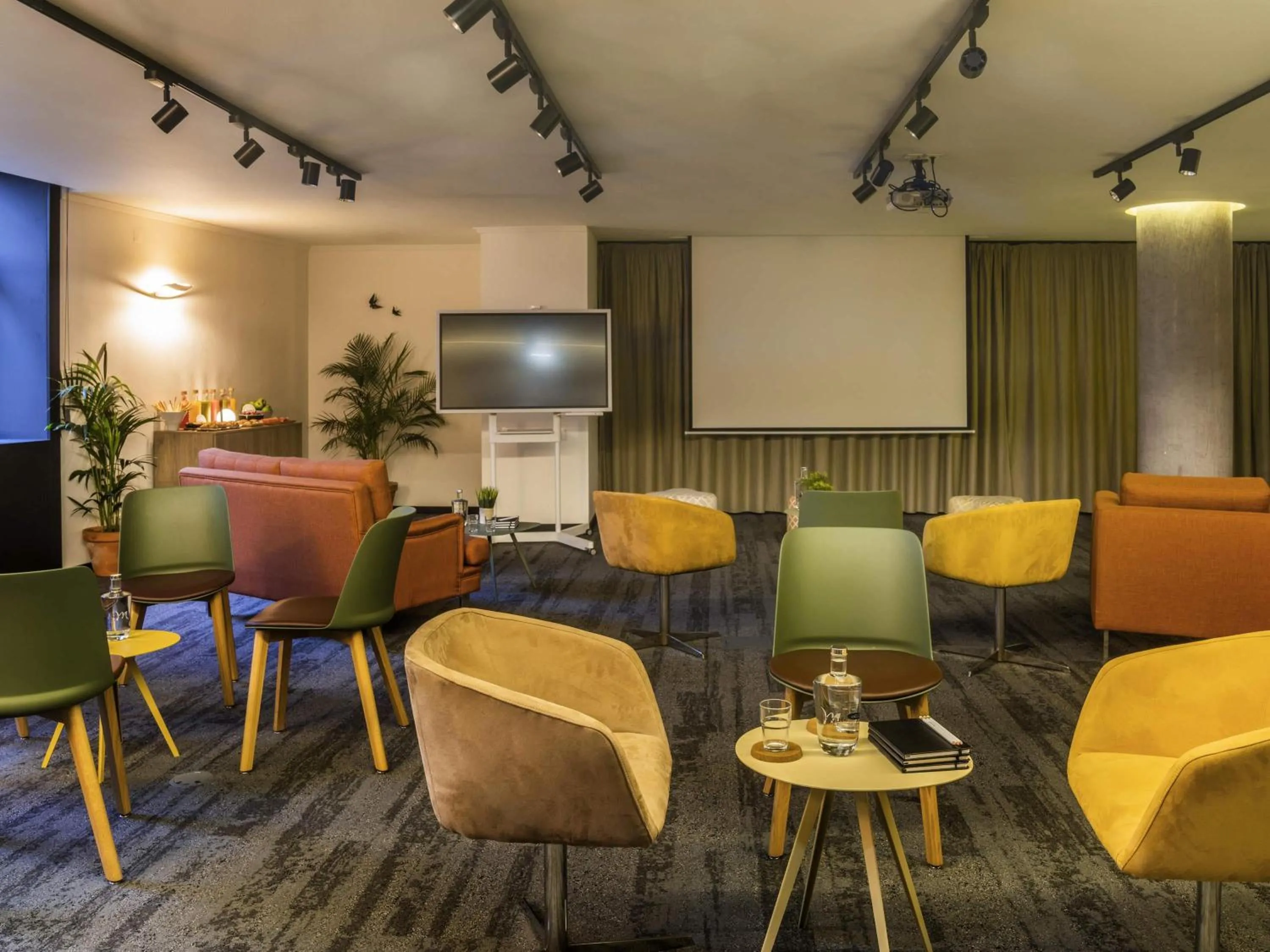 Meeting/conference room in Mercure Porto Centro Santa Catarina