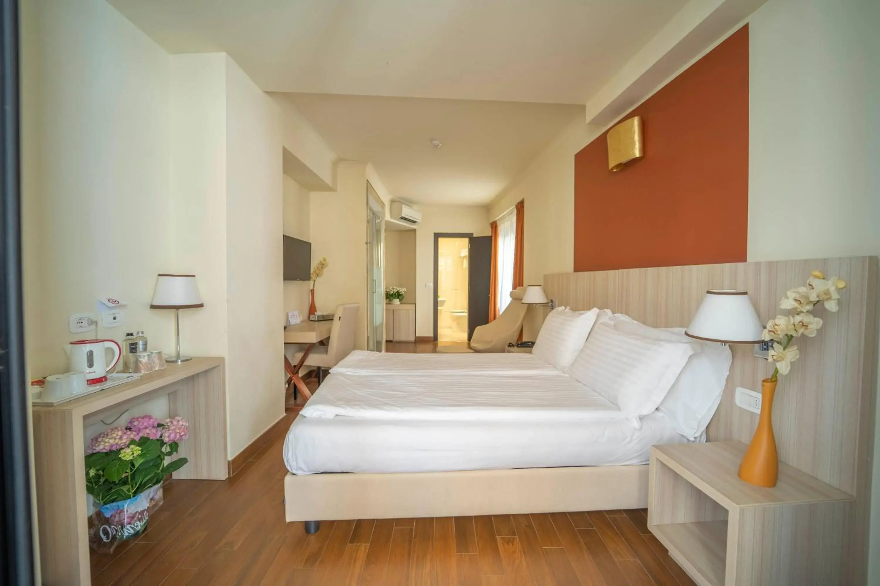 Bedroom, Bed in Hotel della Signoria Bedroom, Bed in Hotel della Signoria