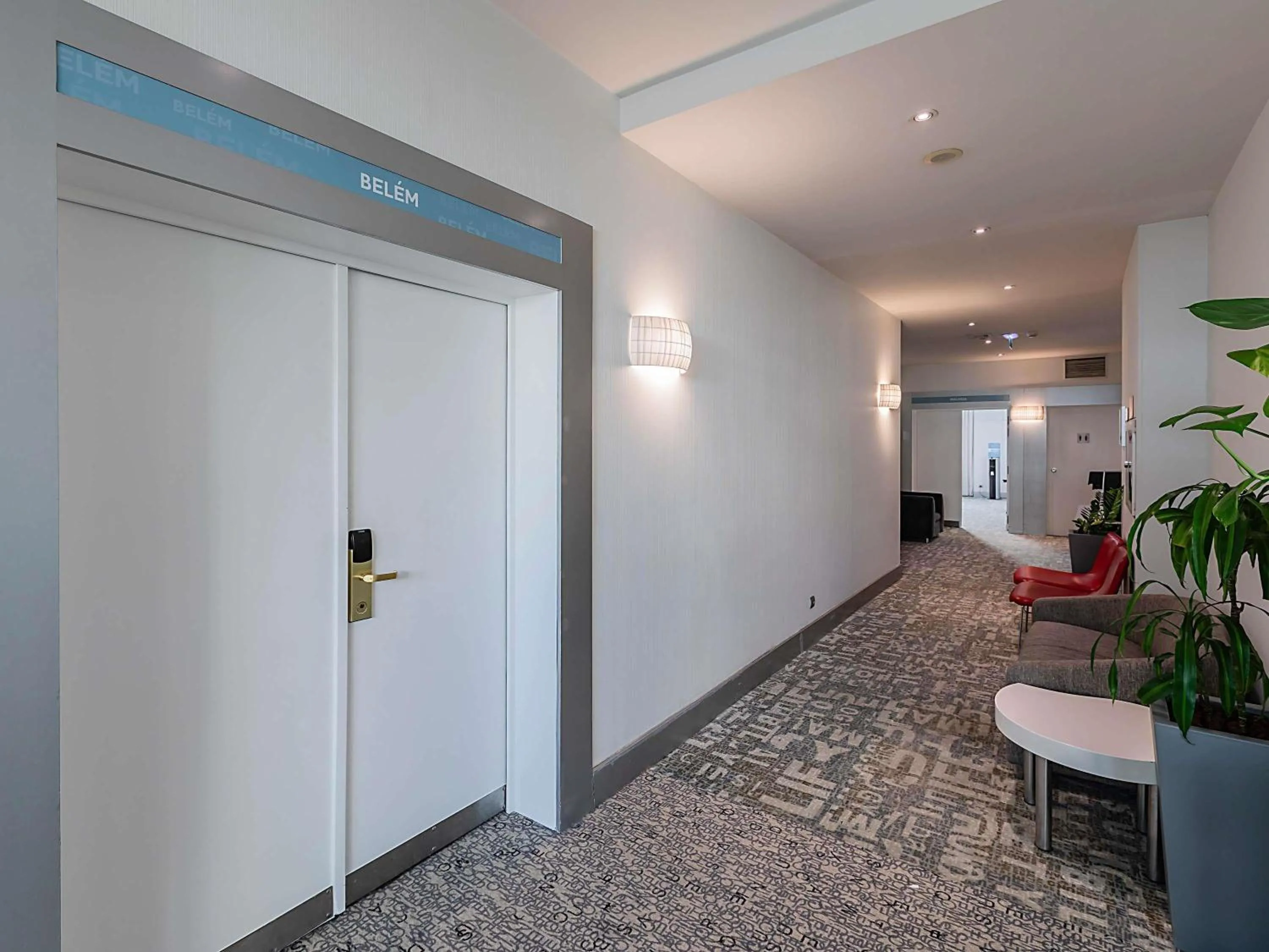 Meeting/conference room in Hotel Mercure Lisboa