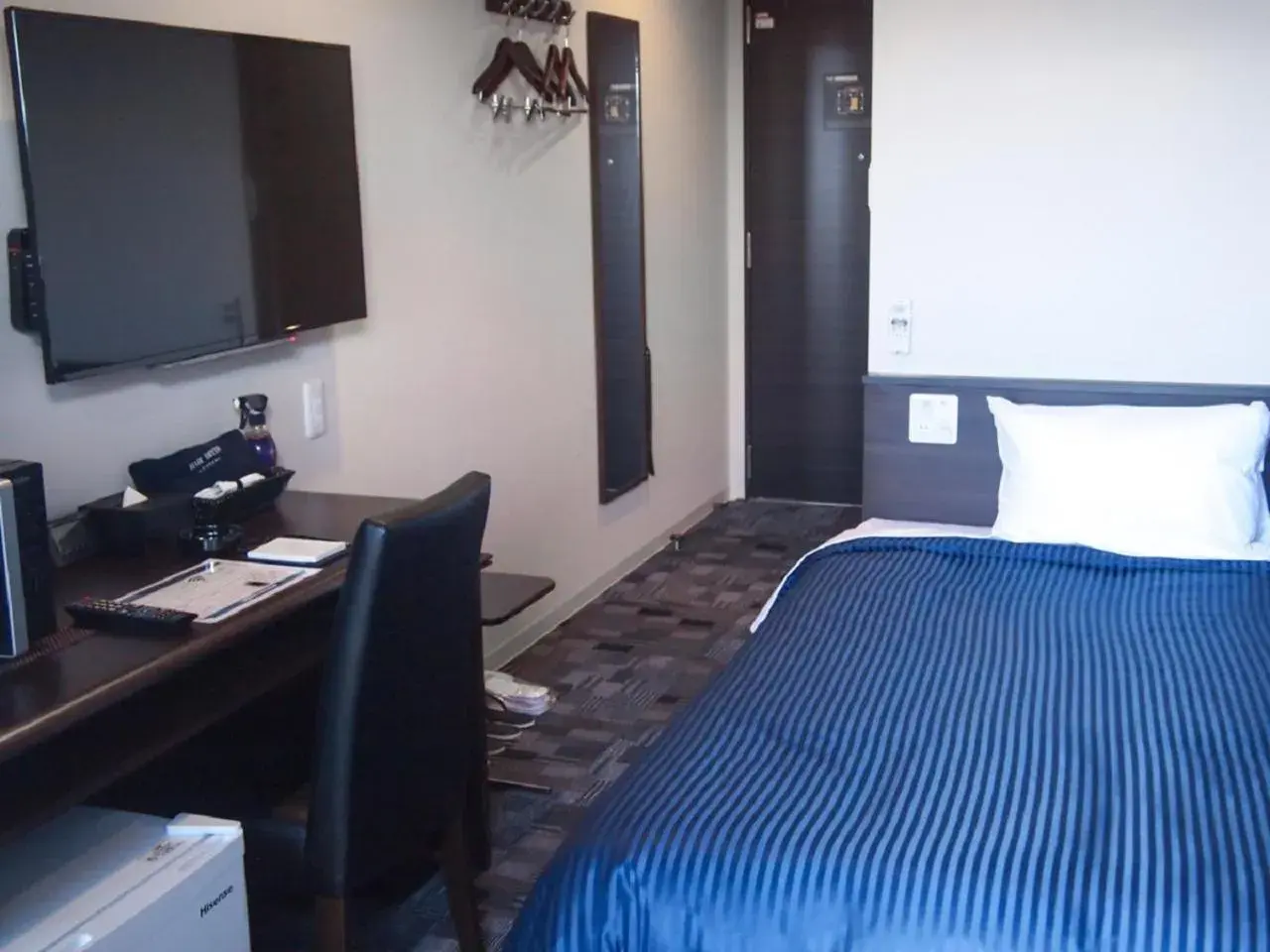 Double Room with Small Double Bed - single occupancy - Non-Smoking in HOTEL LiVEMAX BUDGET Nagoya Taikodori Double Room with Small Double Bed - single occupancy - Non-Smoking in HOTEL LiVEMAX BUDGET Nagoya Taikodori