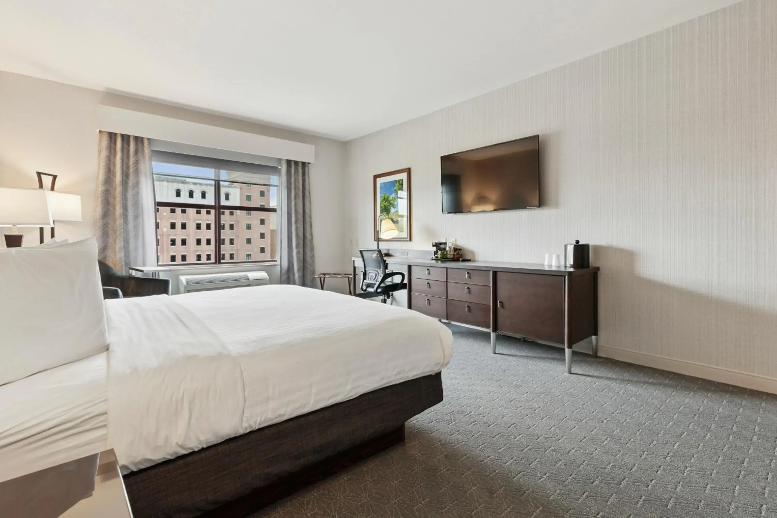 Bedroom, Bed in The Hotel Warner Bedroom, Bed in The Hotel Warner