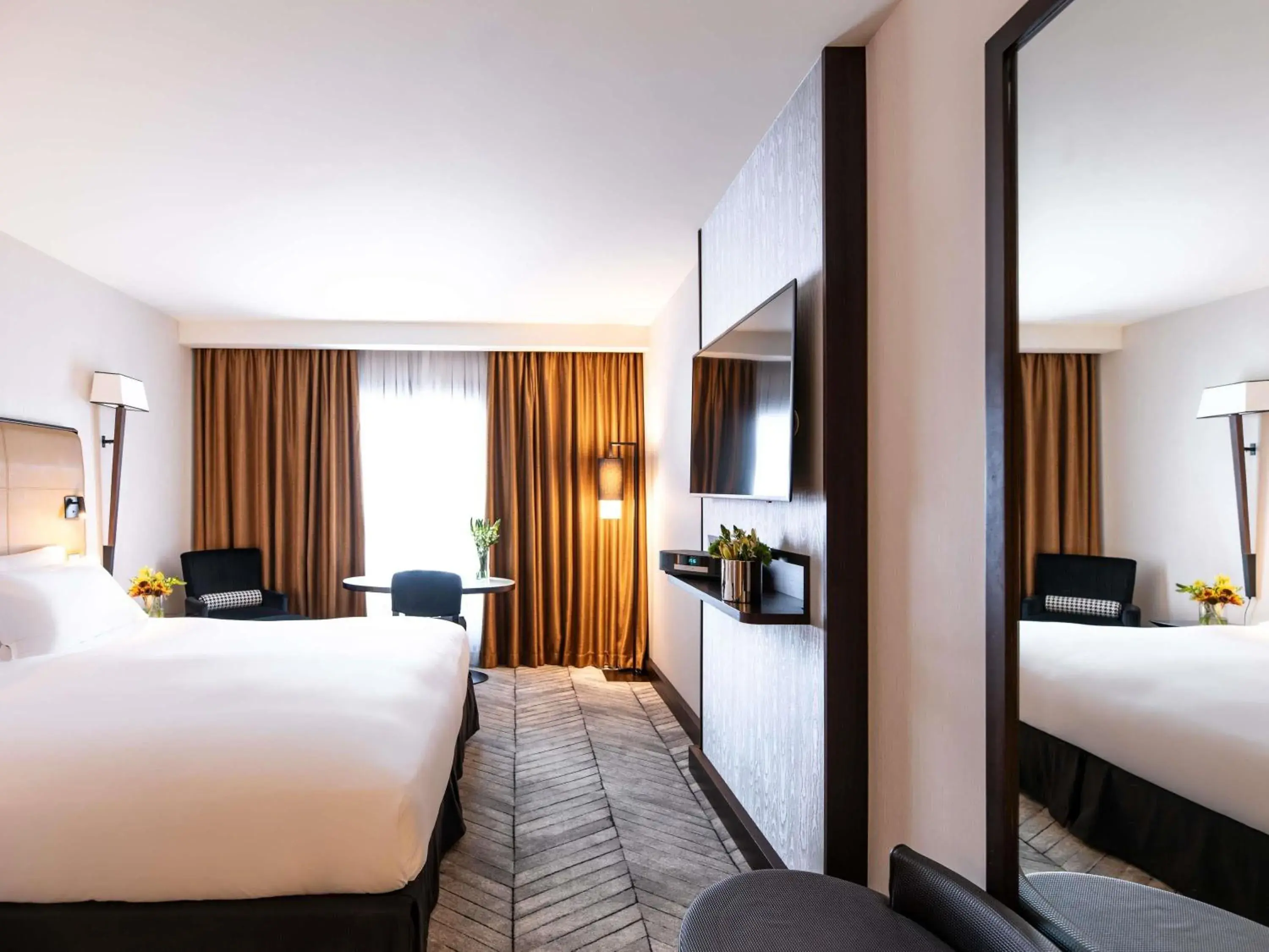 Bedroom, Bed in Sofitel Lisbon Liberdade Bedroom, Bed in Sofitel Lisbon Liberdade