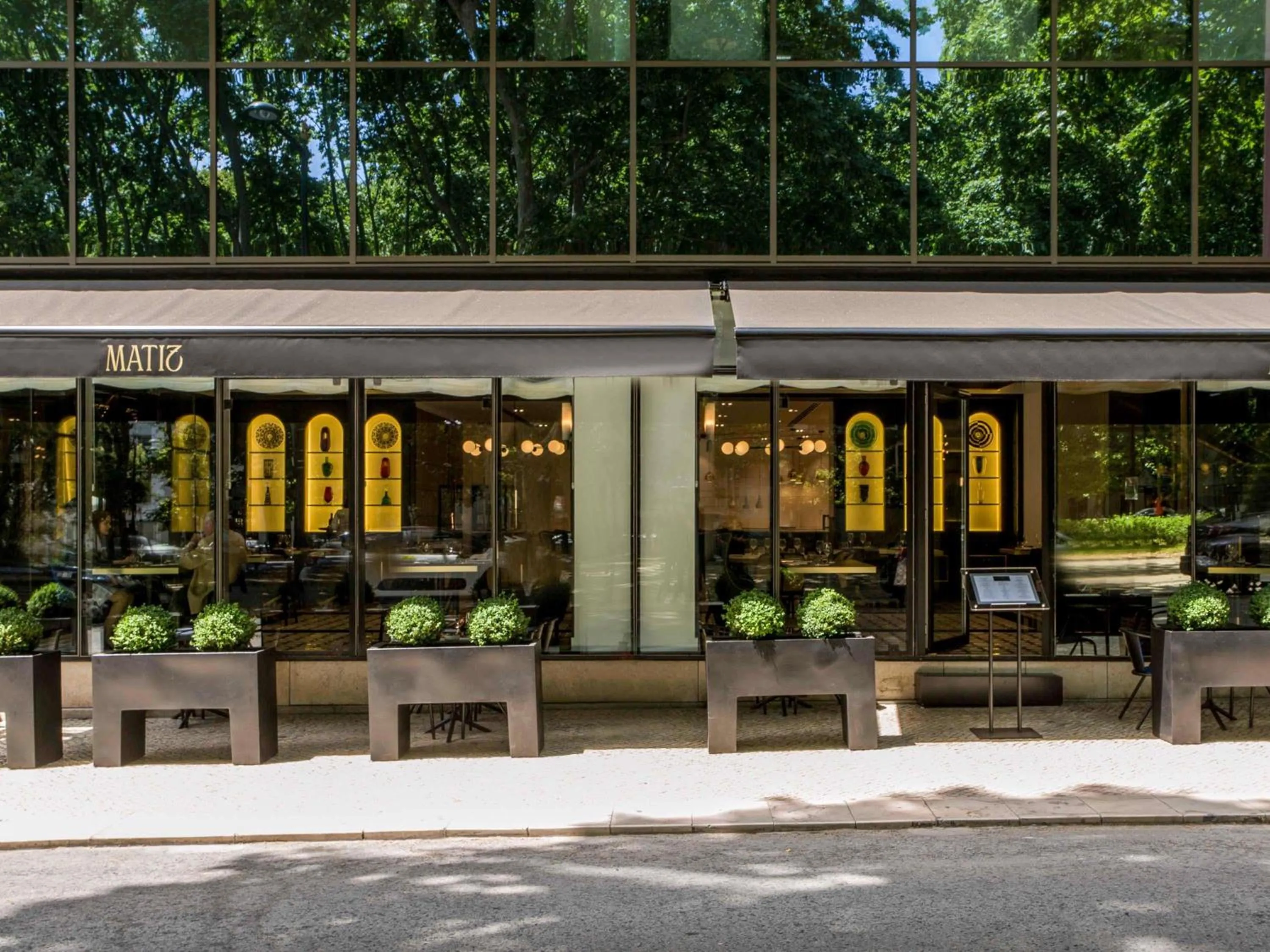 Restaurant/places to eat in Sofitel Lisbon Liberdade