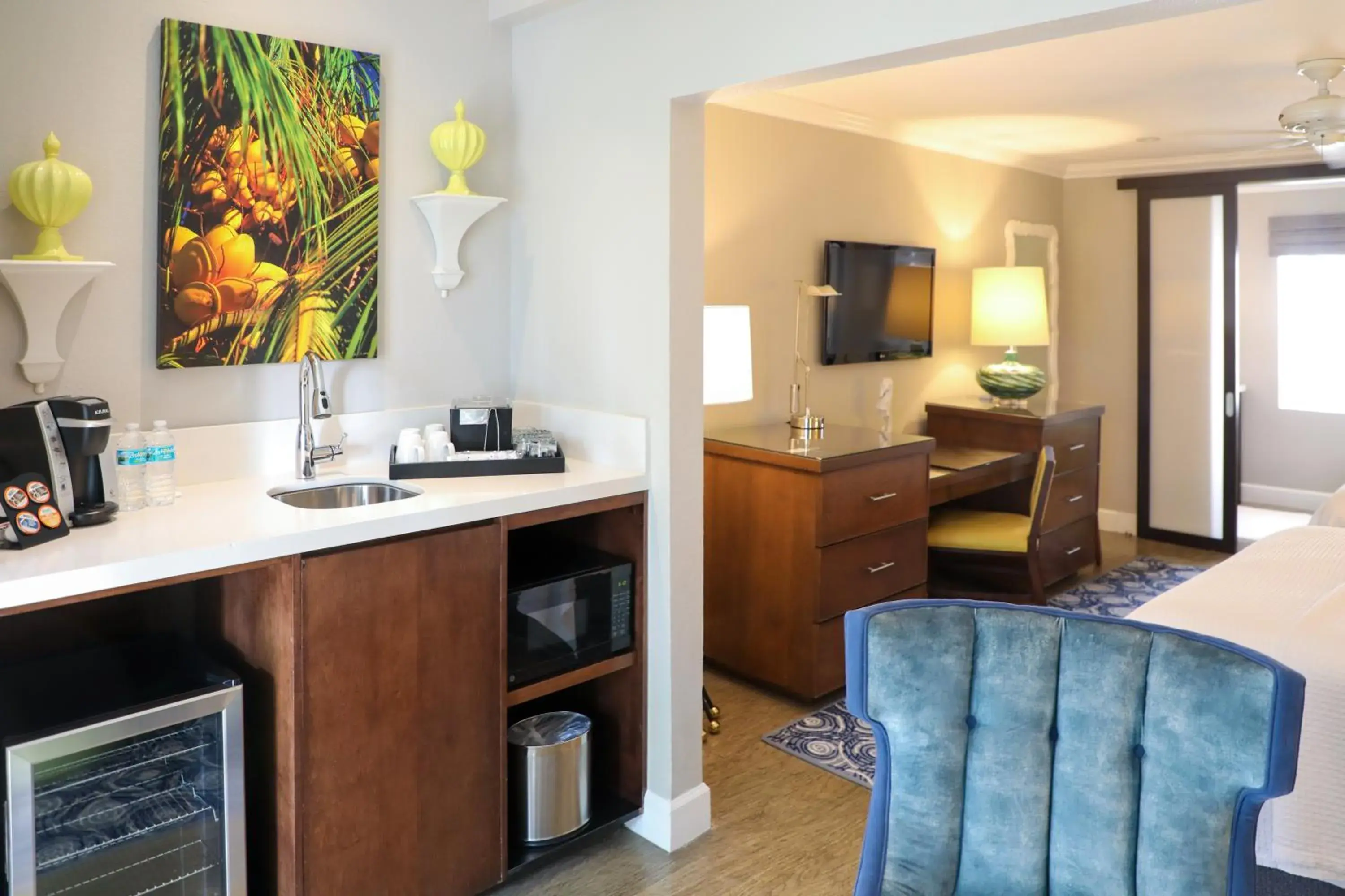 Living room in Almond Tree Inn - Adults Only Living room in Almond Tree Inn - Adults Only