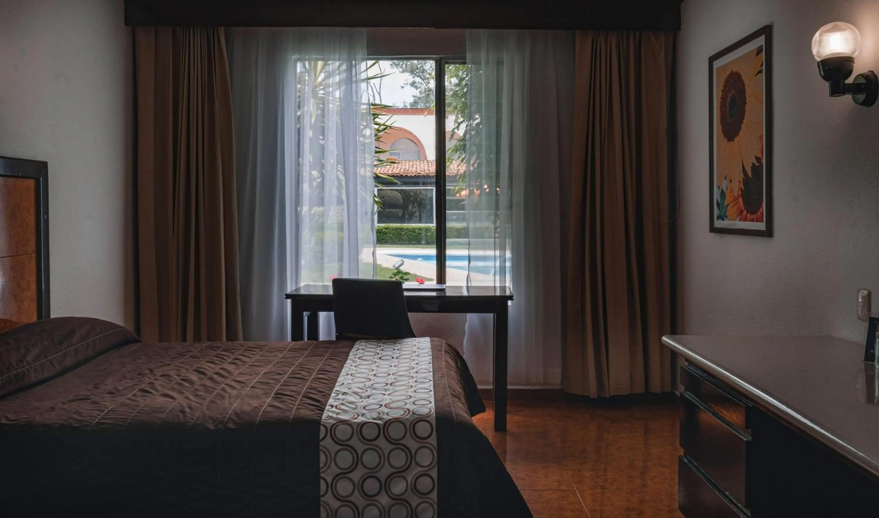 Photo of the whole room, Bed in Hotel & Suites Villa del Sol