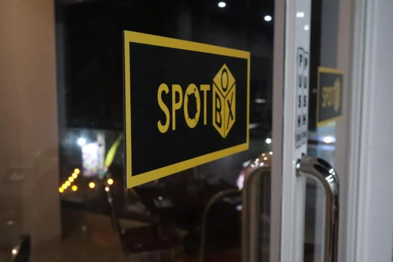 Facade/entrance in Front One Inn Kediri