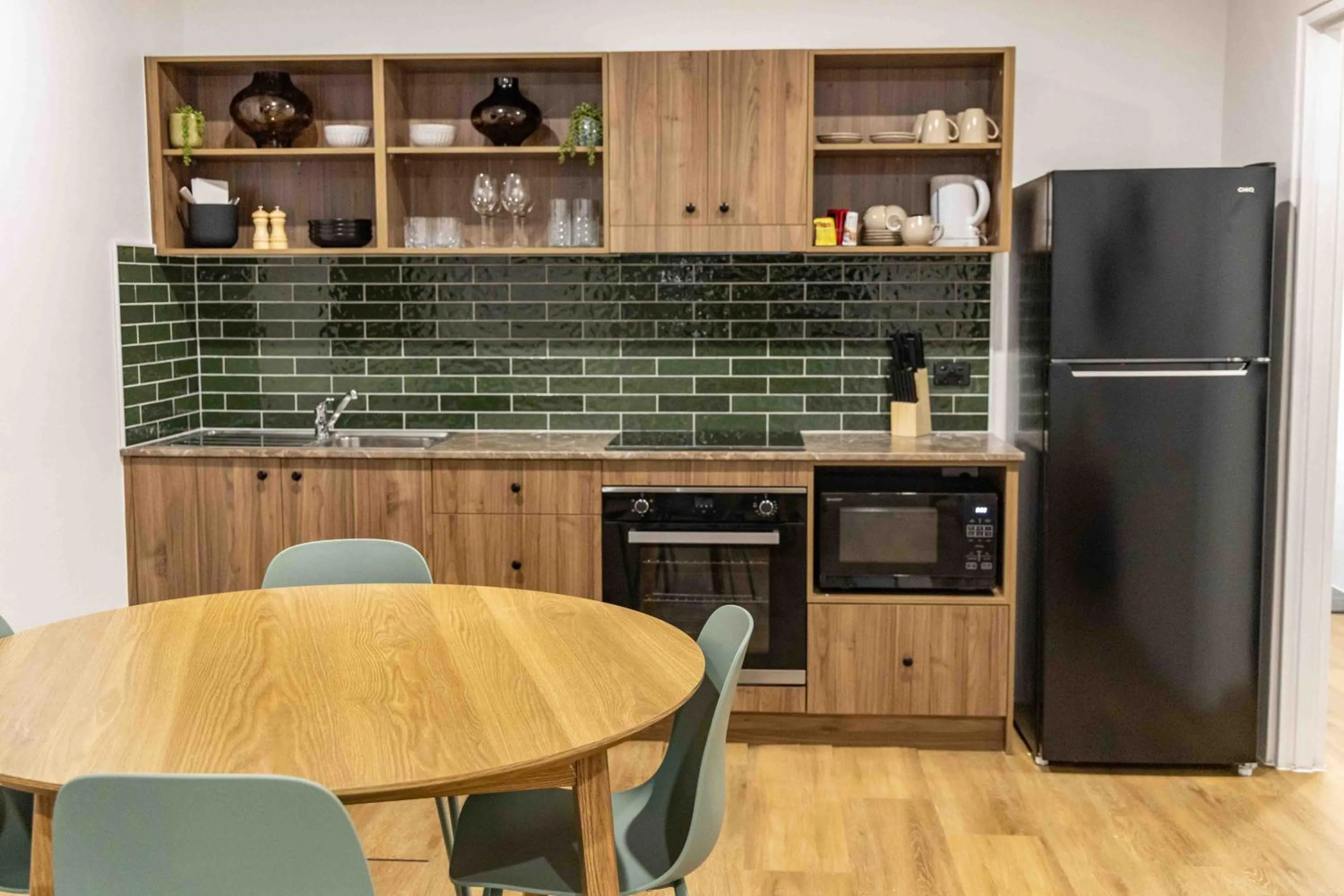 Kitchen or kitchenette in The Metropolitan Hotel