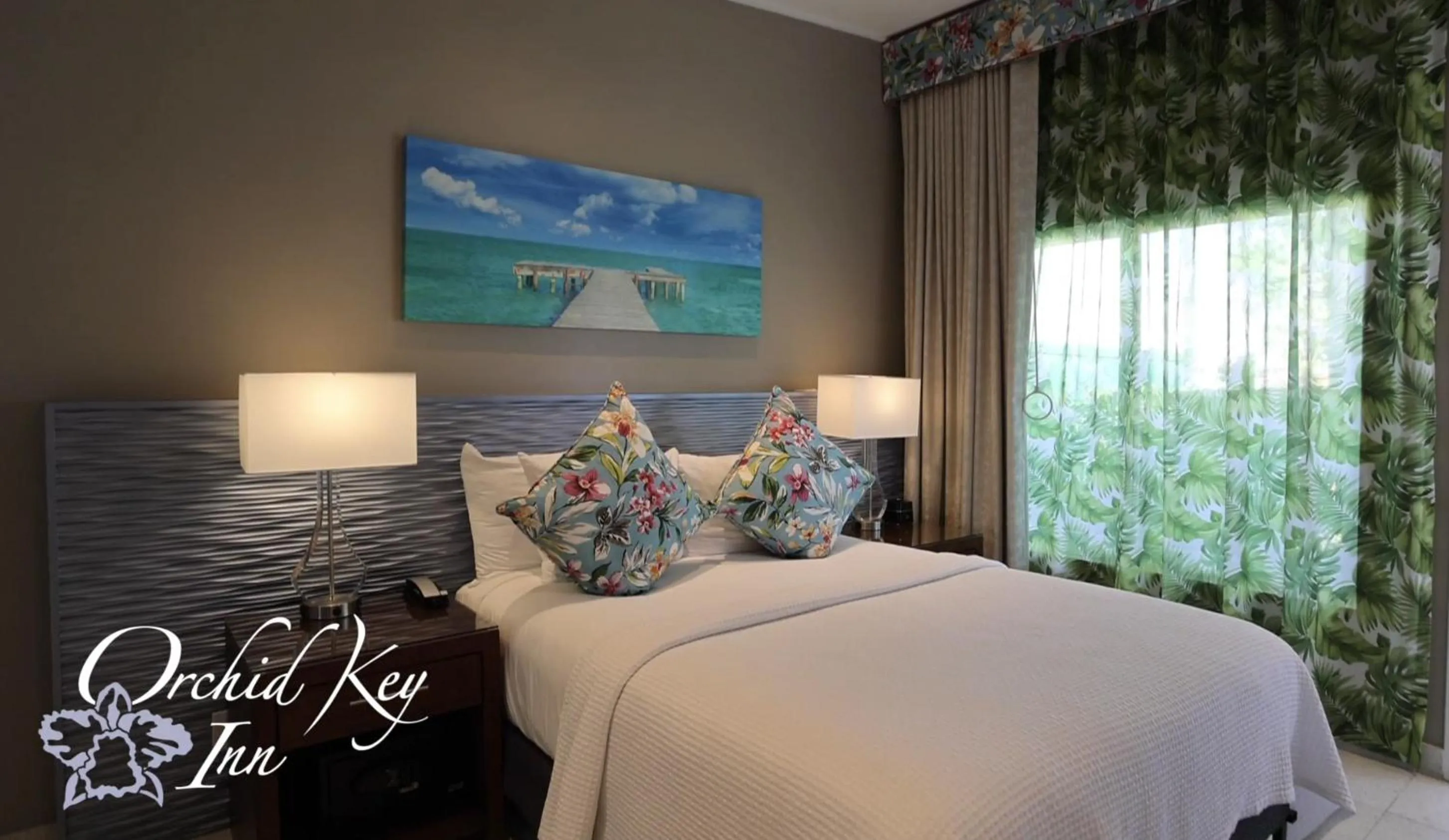 Bed in Orchid Key Inn - Adults Only