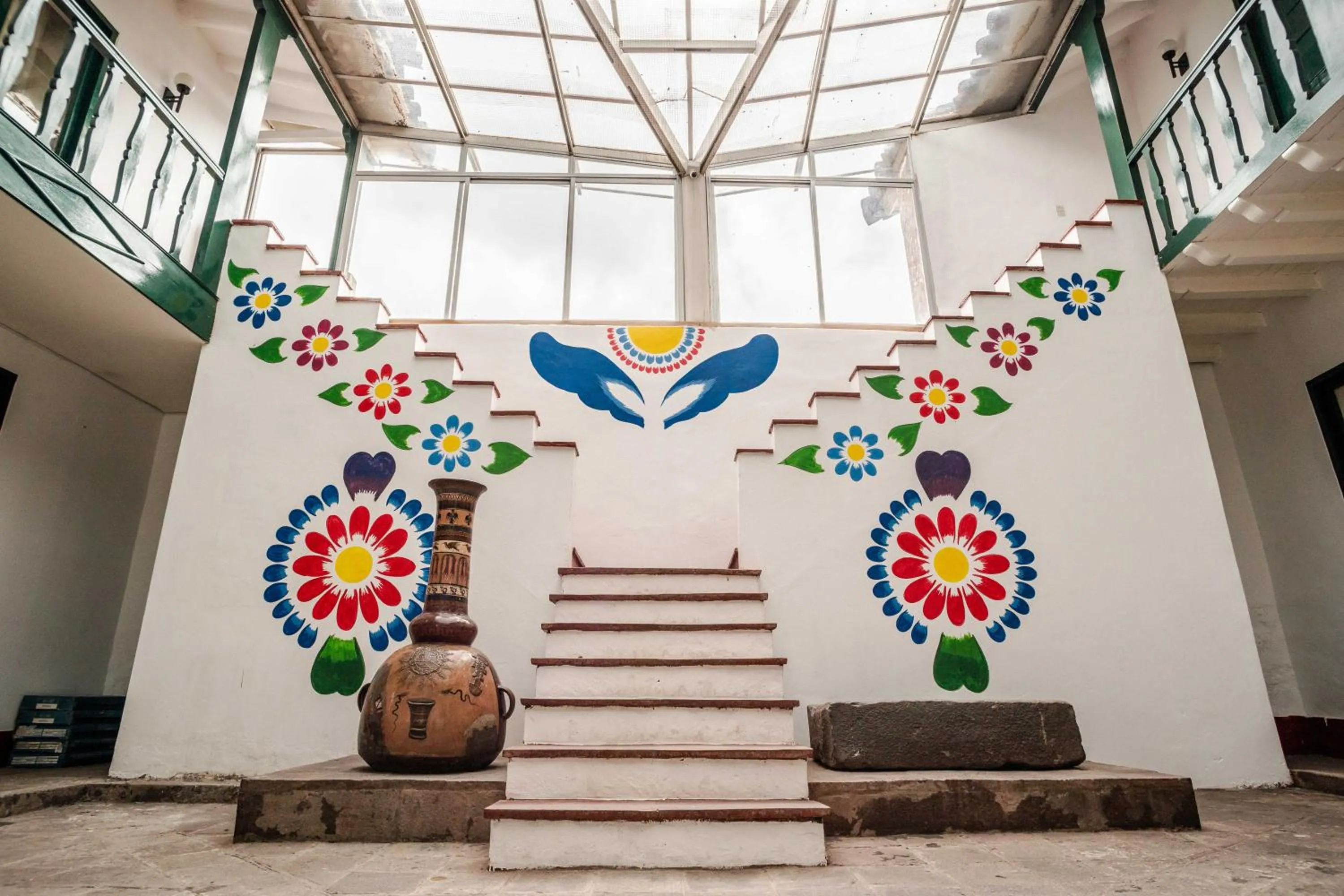 Facade/entrance in Cusco Plaza Nazarenas
