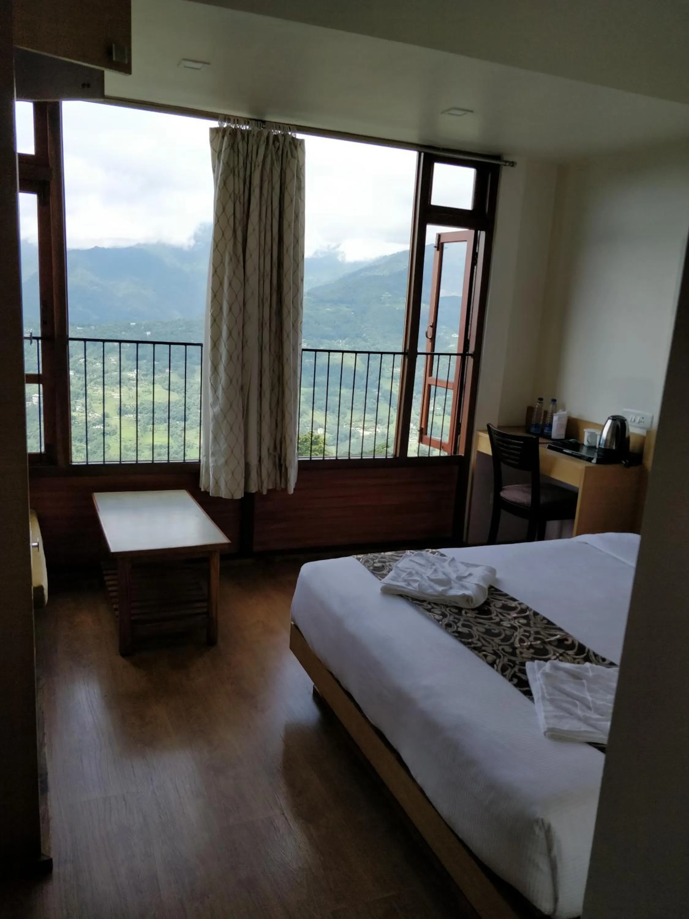 City view, Bed in Hotel Ninamma