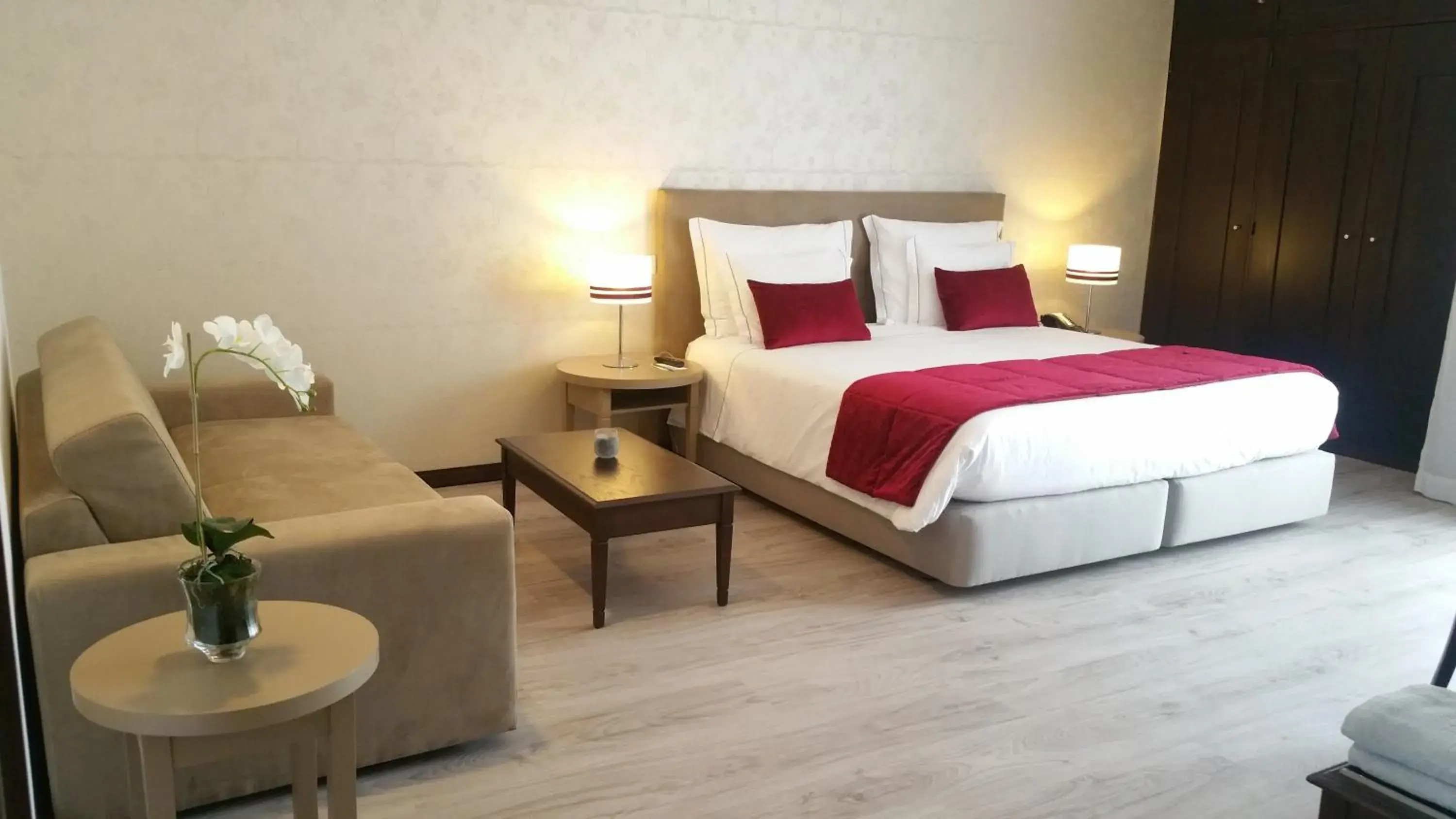 Photo of the whole room, Bed in Santa Cruz Village Hotel Photo of the whole room, Bed in Santa Cruz Village Hotel