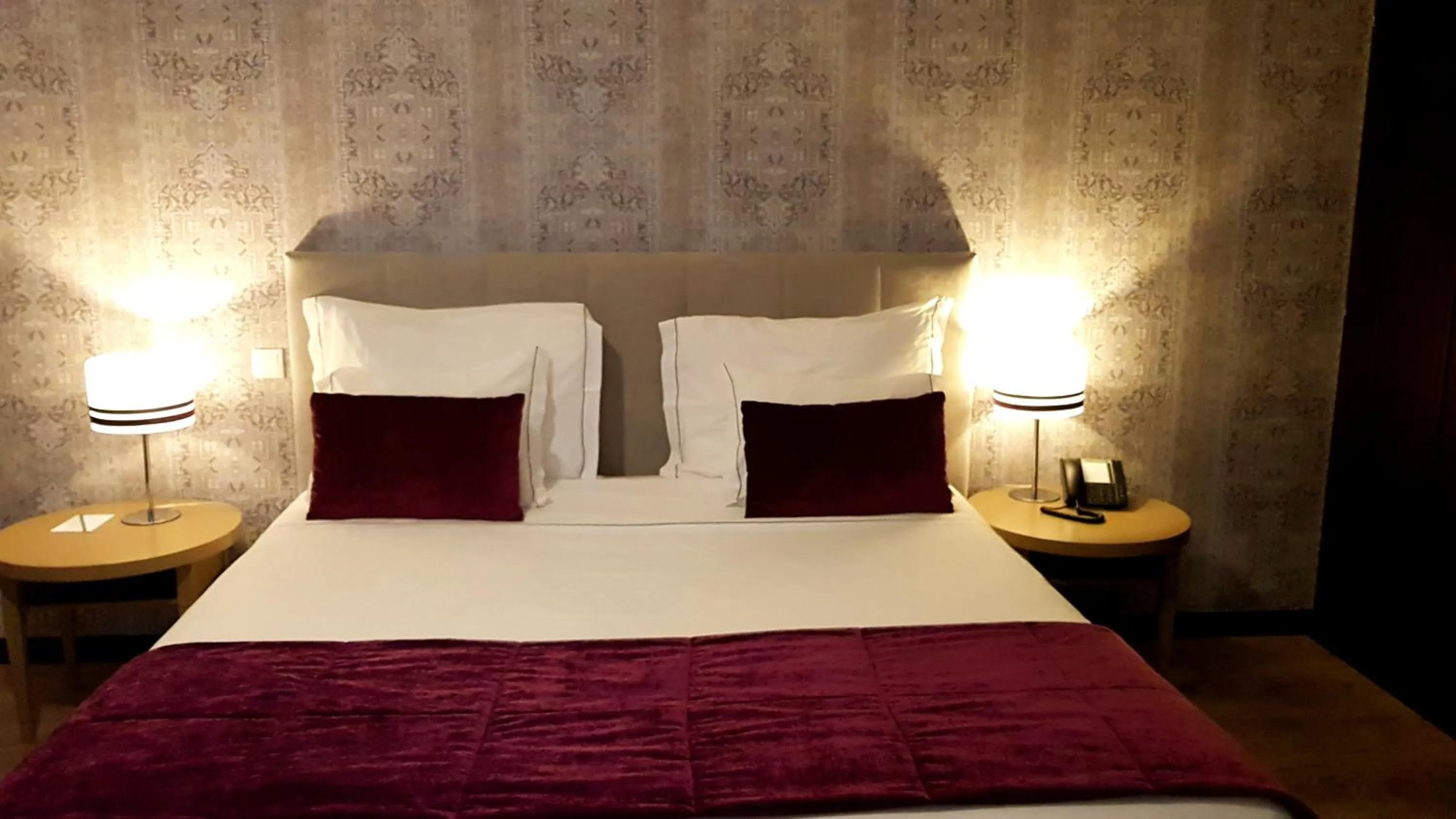 Bed in Santa Cruz Village Hotel