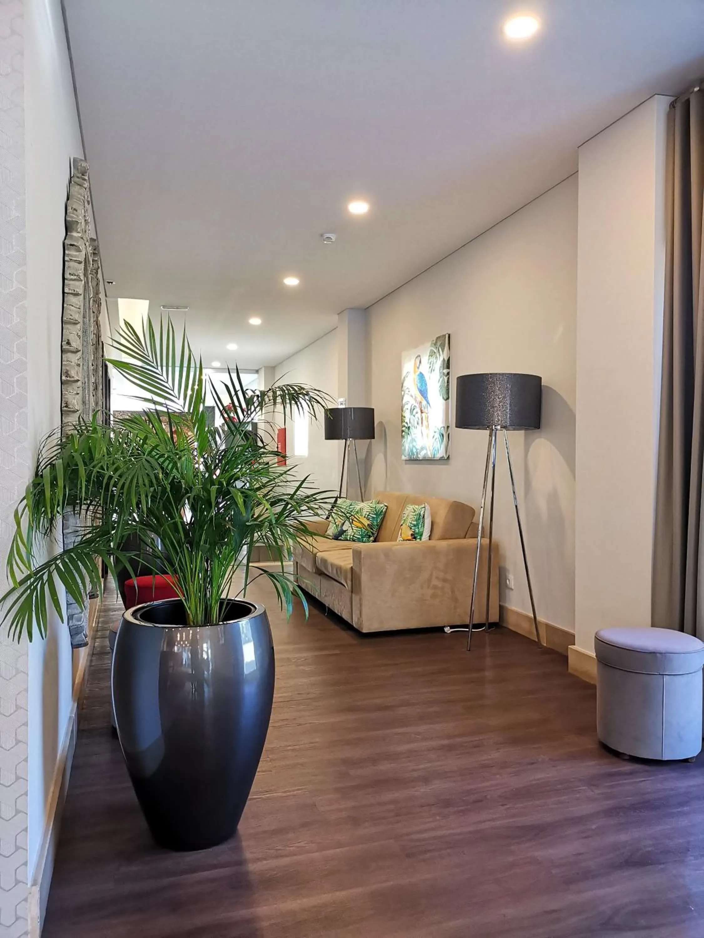 Santa Cruz Village Hotel