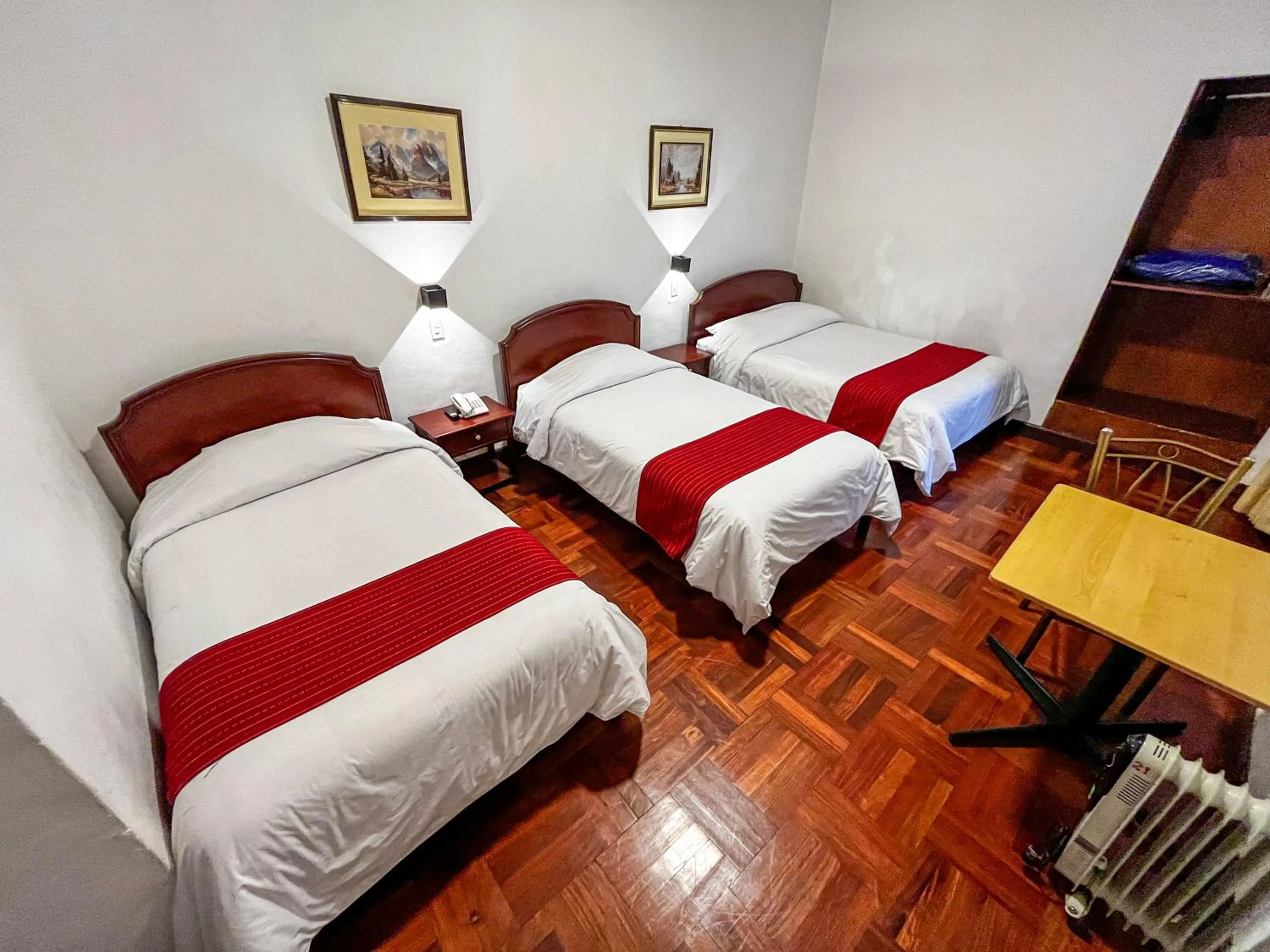 Bedroom, Bed in Hotel Cusco Plaza Saphi