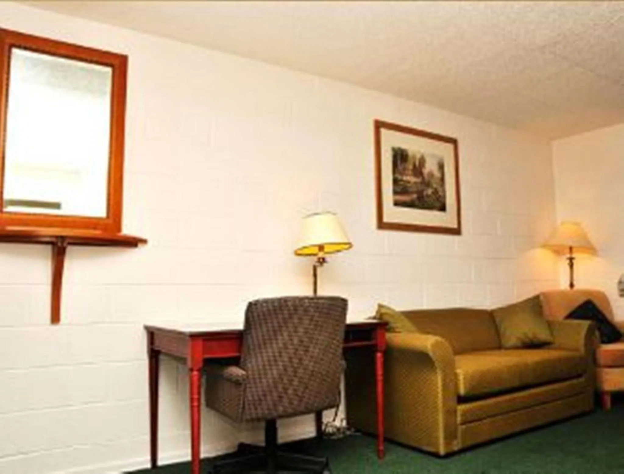 Seating area in MOOSEJAW INN