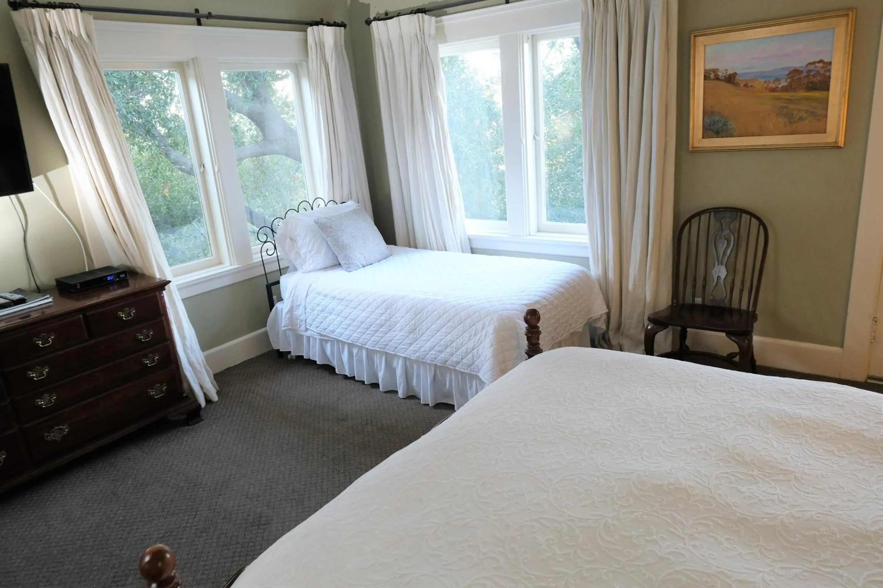 Bed in Arroyo Vista Inn