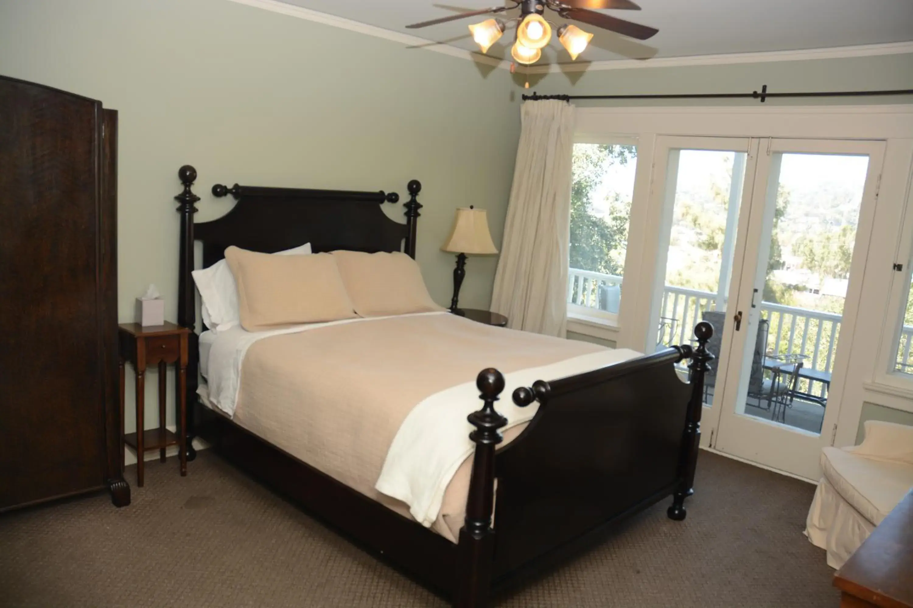 Veranda (#2) in Arroyo Vista Inn Veranda (#2) in Arroyo Vista Inn