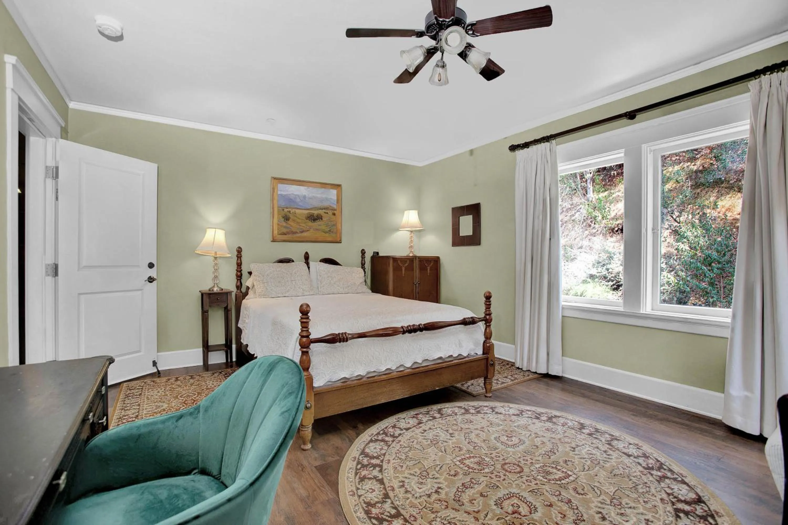 Bed in Arroyo Vista Inn