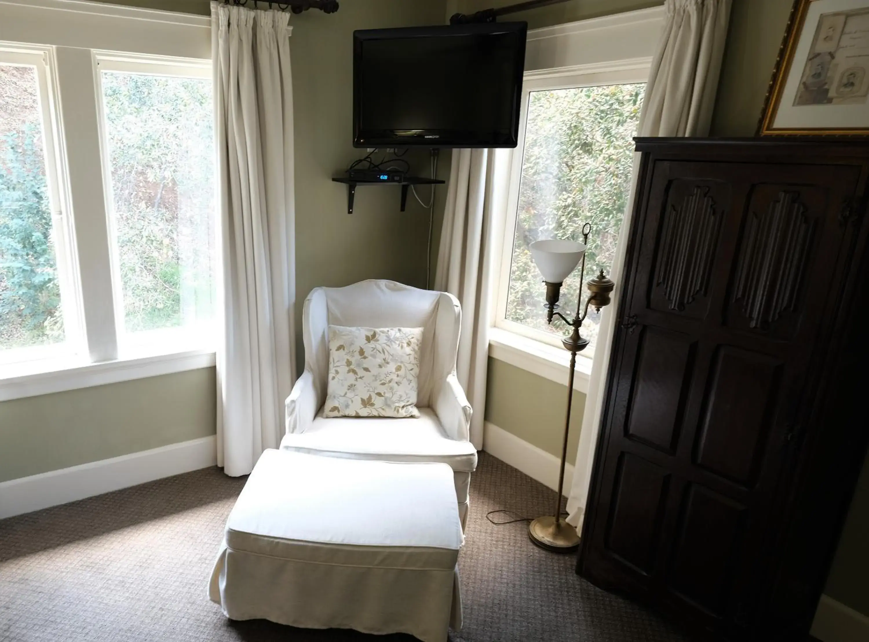 Photo of the whole room, Bed in Arroyo Vista Inn Photo of the whole room, Bed in Arroyo Vista Inn