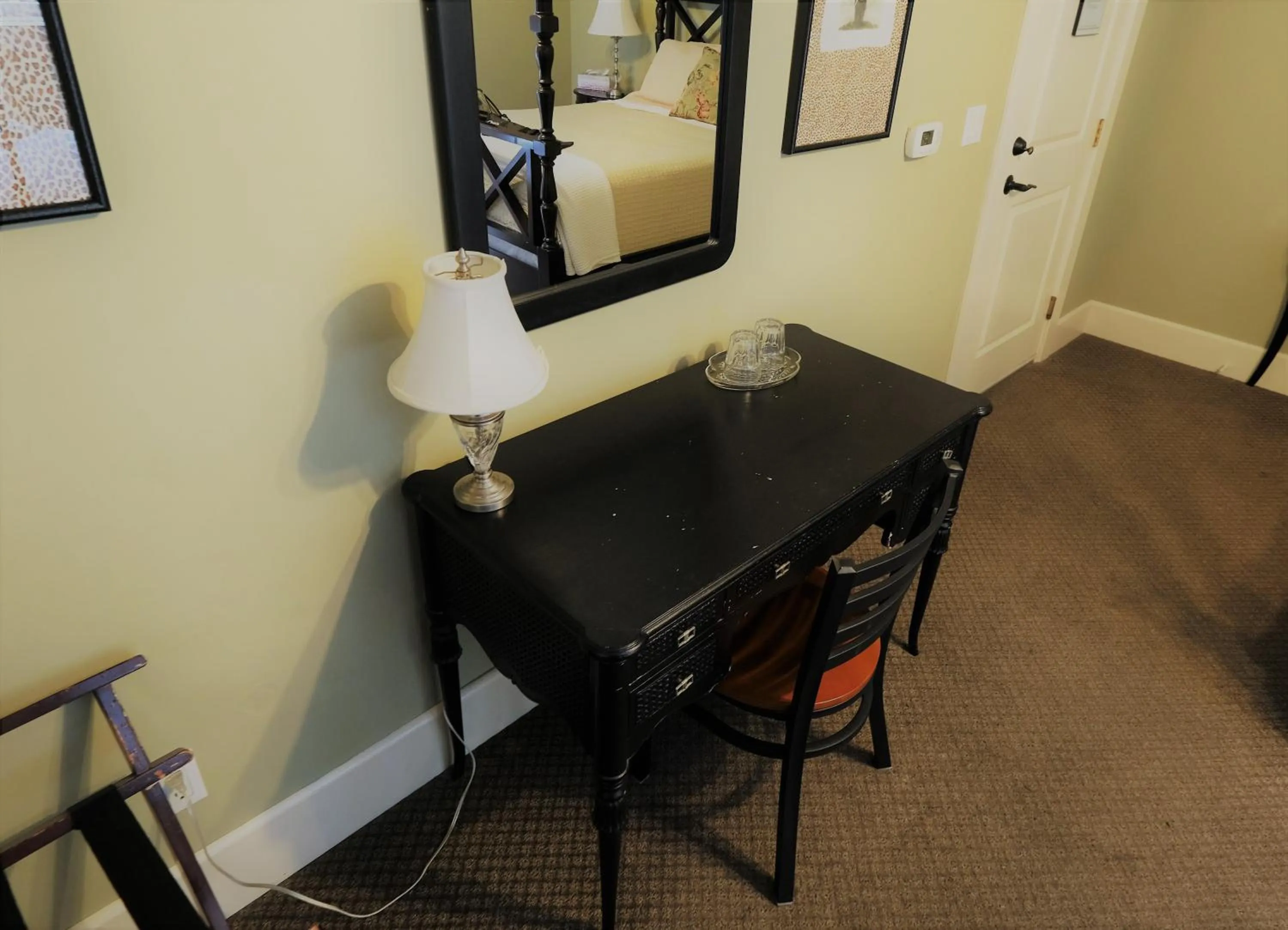 Seating area in Arroyo Vista Inn