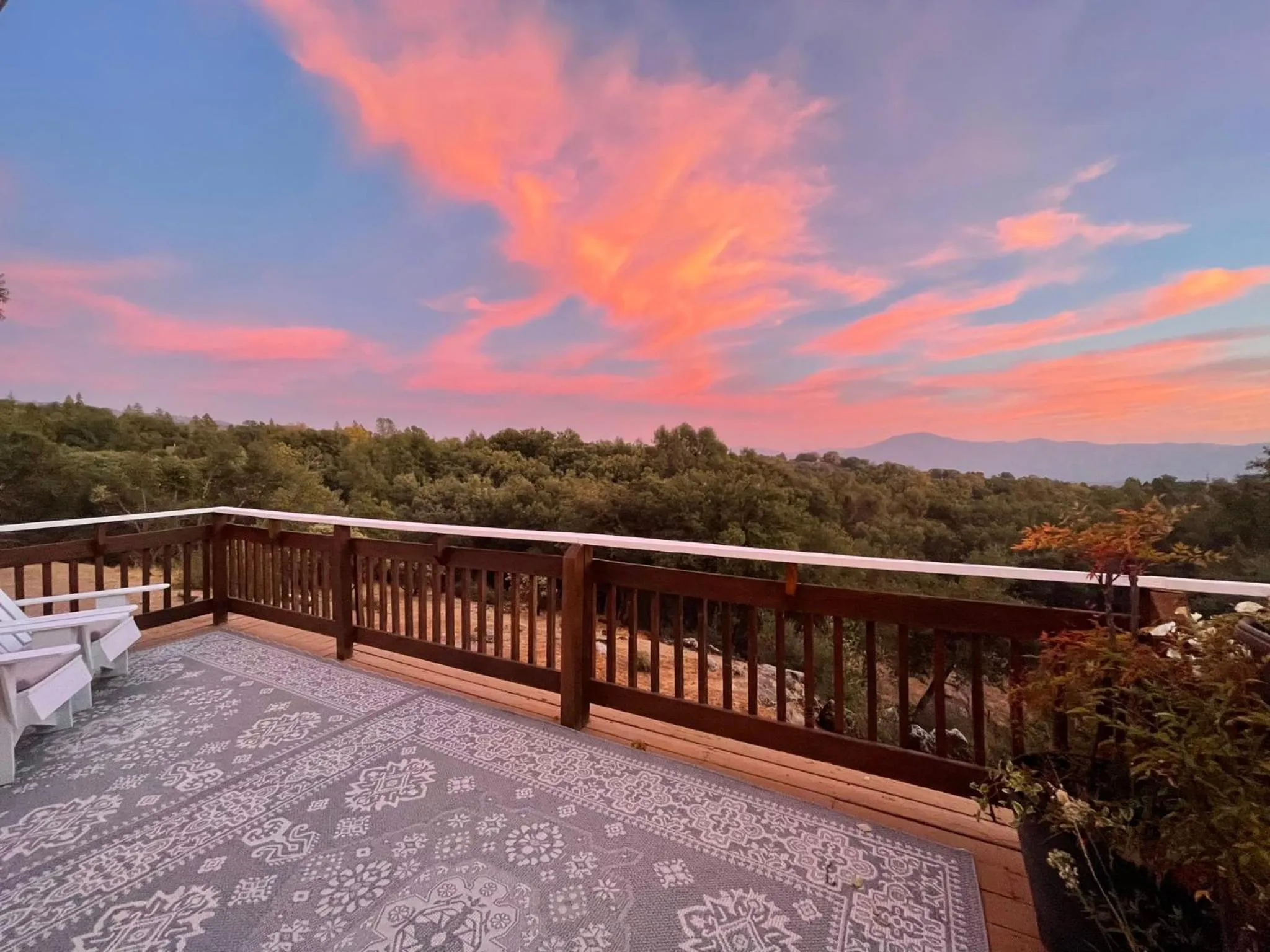 Balcony/Terrace in Sierra Mountain Lodge - Vacation Rentals - Yosemite