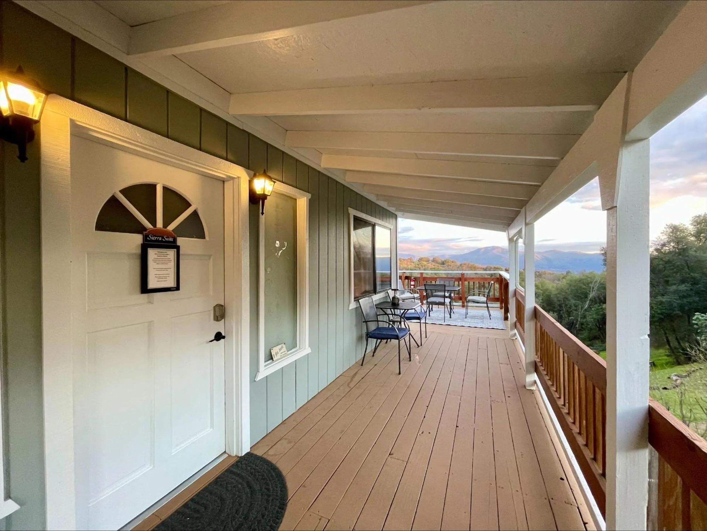Patio in Sierra Mountain Lodge - Vacation Rentals - Yosemite