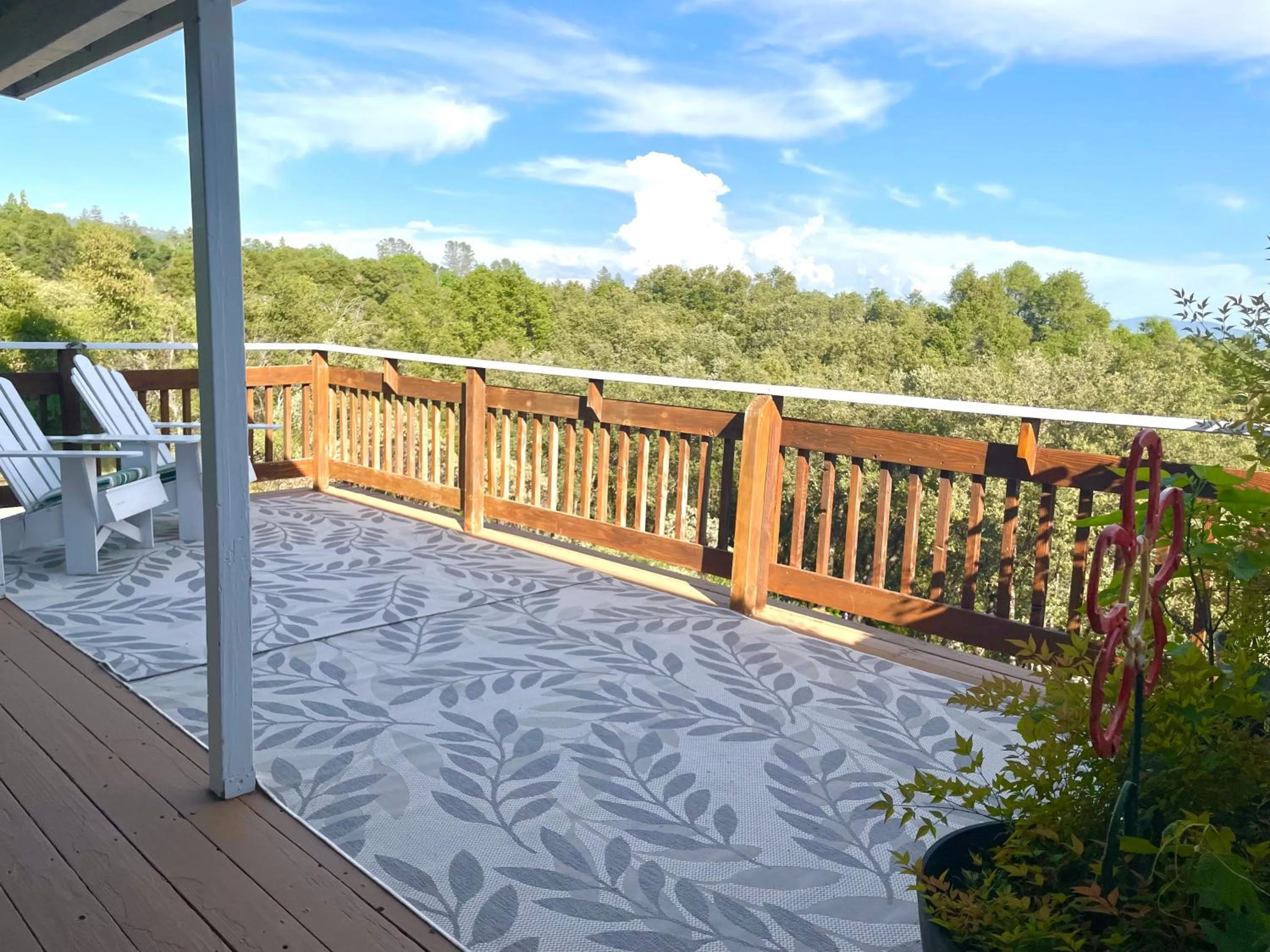 Patio in Sierra Mountain Lodge - Vacation Rentals - Yosemite