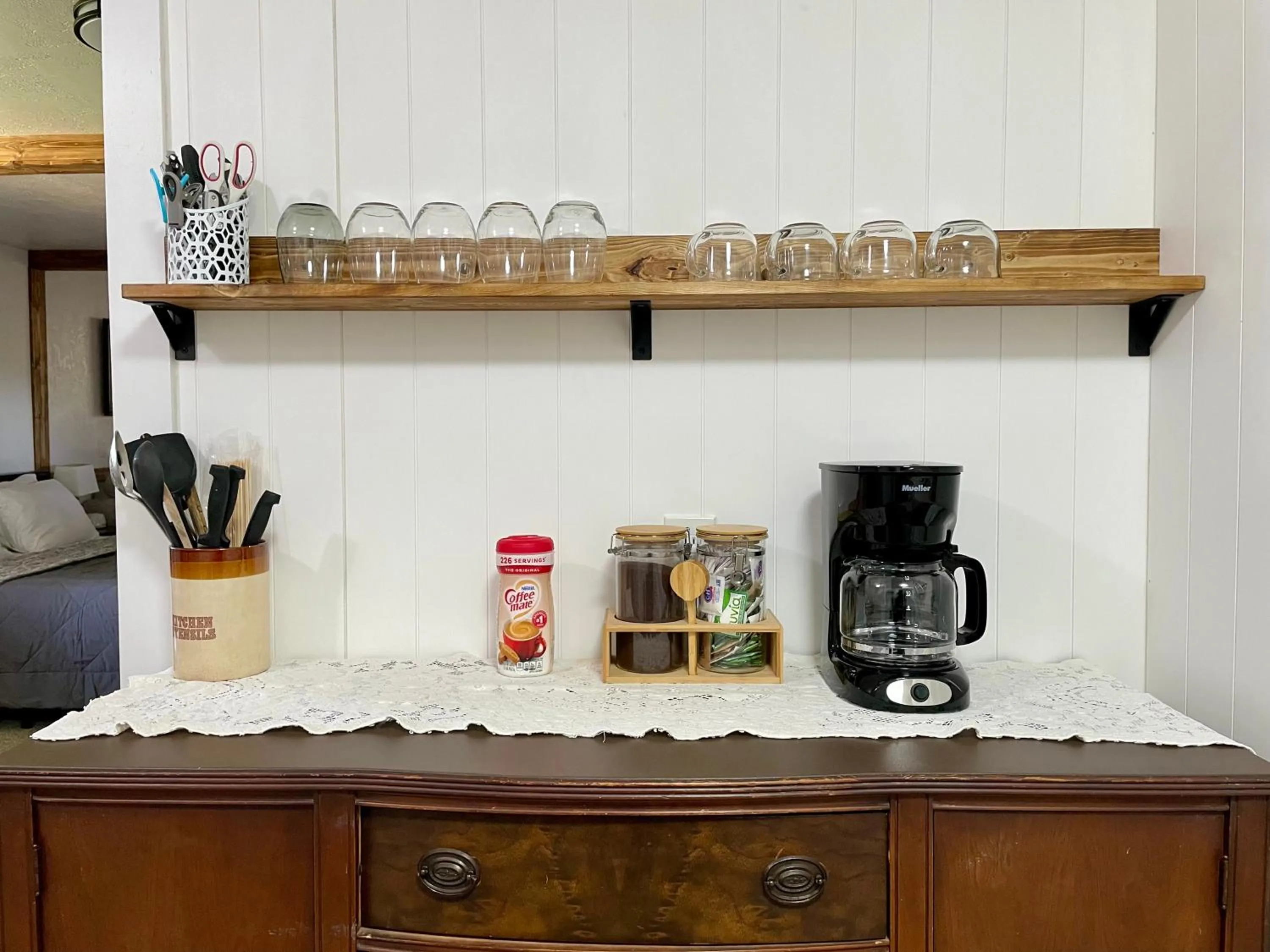 Coffee/tea facilities in Sierra Mountain Lodge - Vacation Rentals - Yosemite
