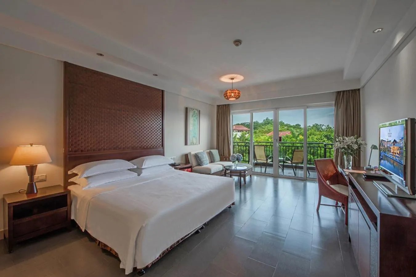 Property building in Sheraton Huizhou Beach Resort