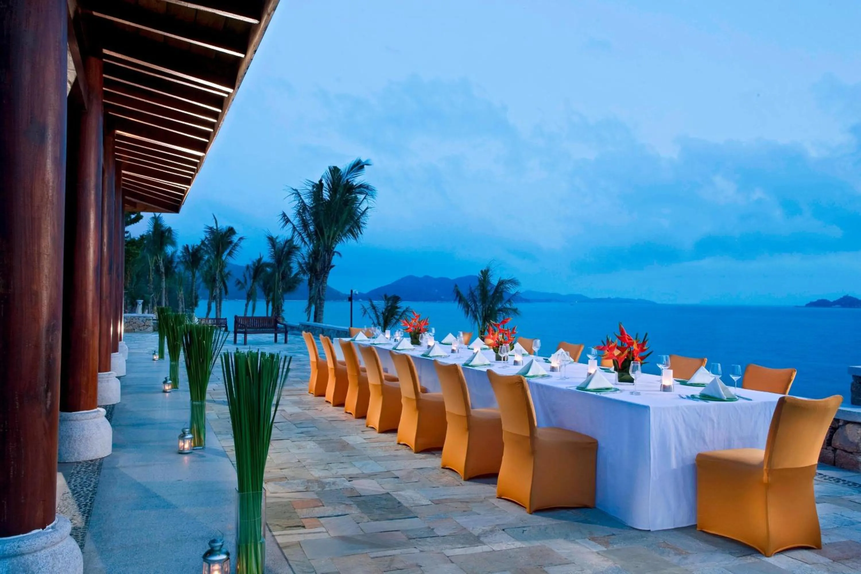 Swimming pool in Sheraton Huizhou Beach Resort