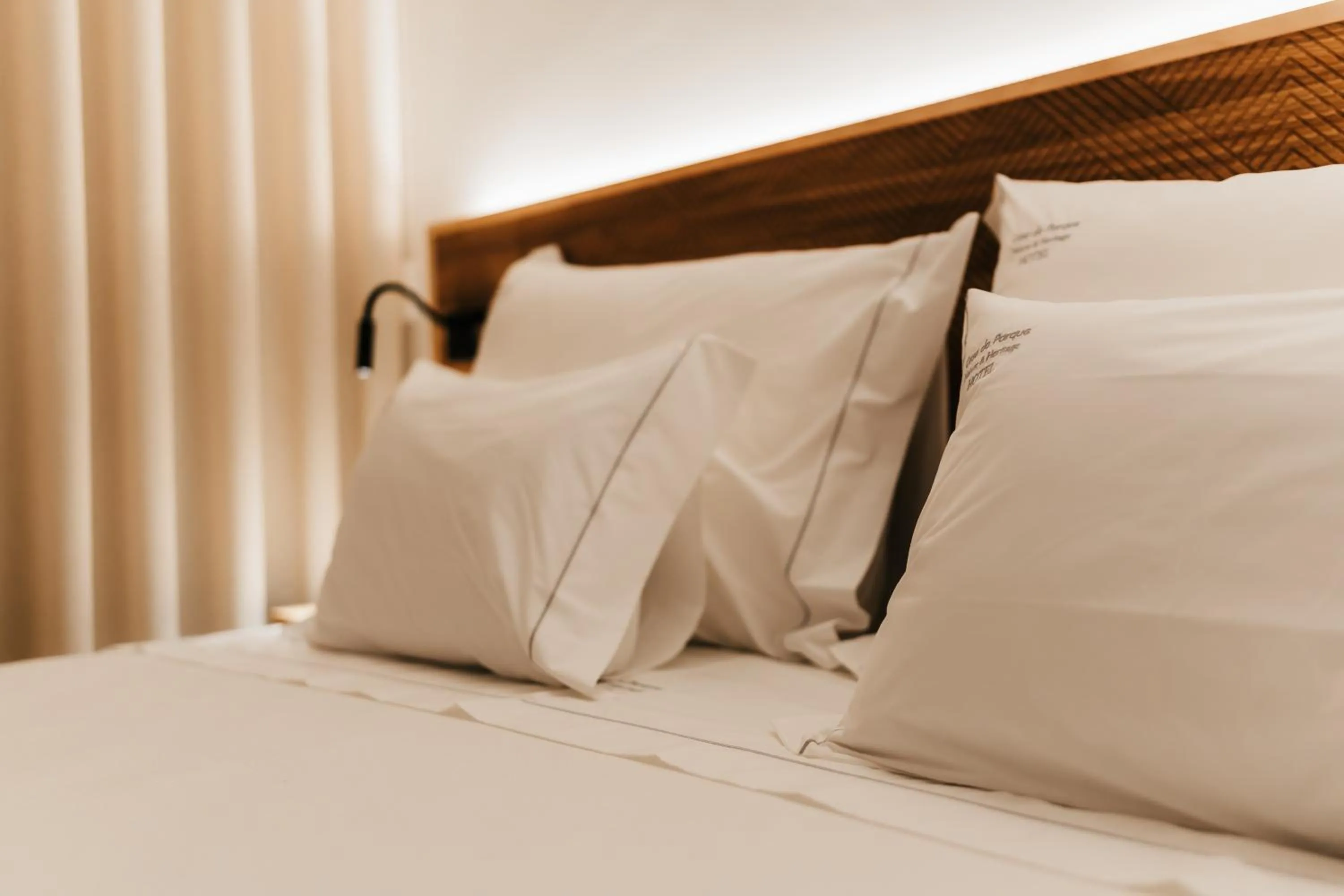 Bed in Casa do Parque Nature & Heritage Hotel