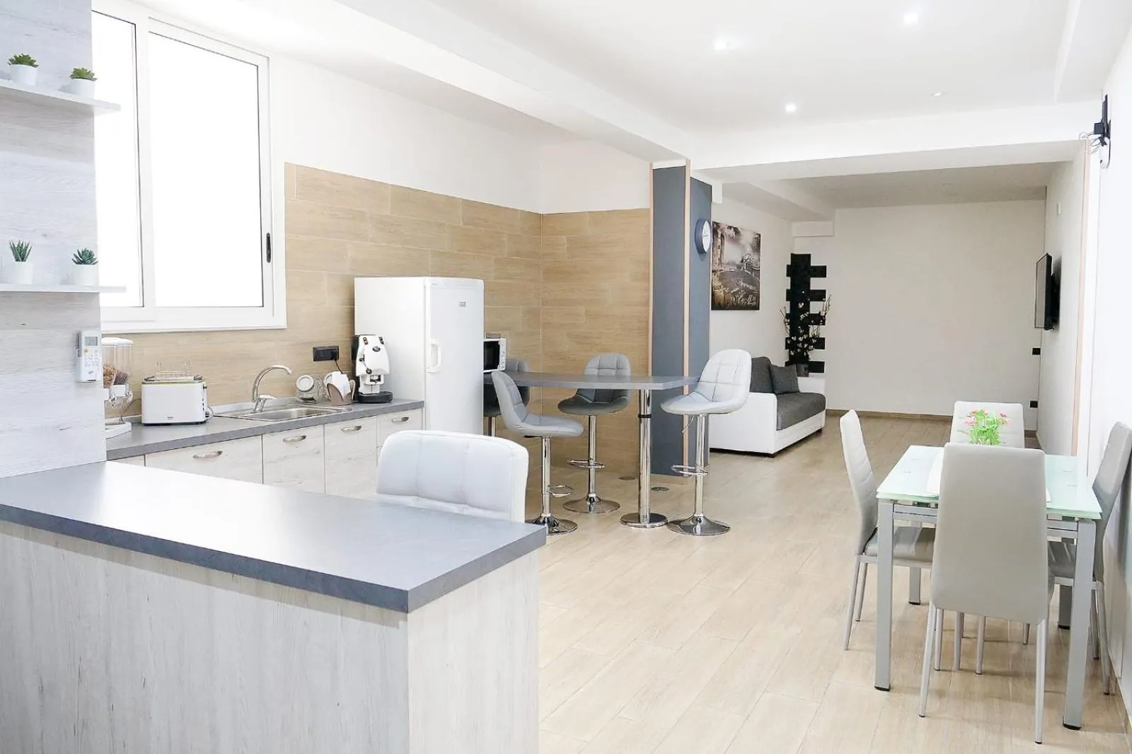 Communal kitchen in b&b annunziata dream