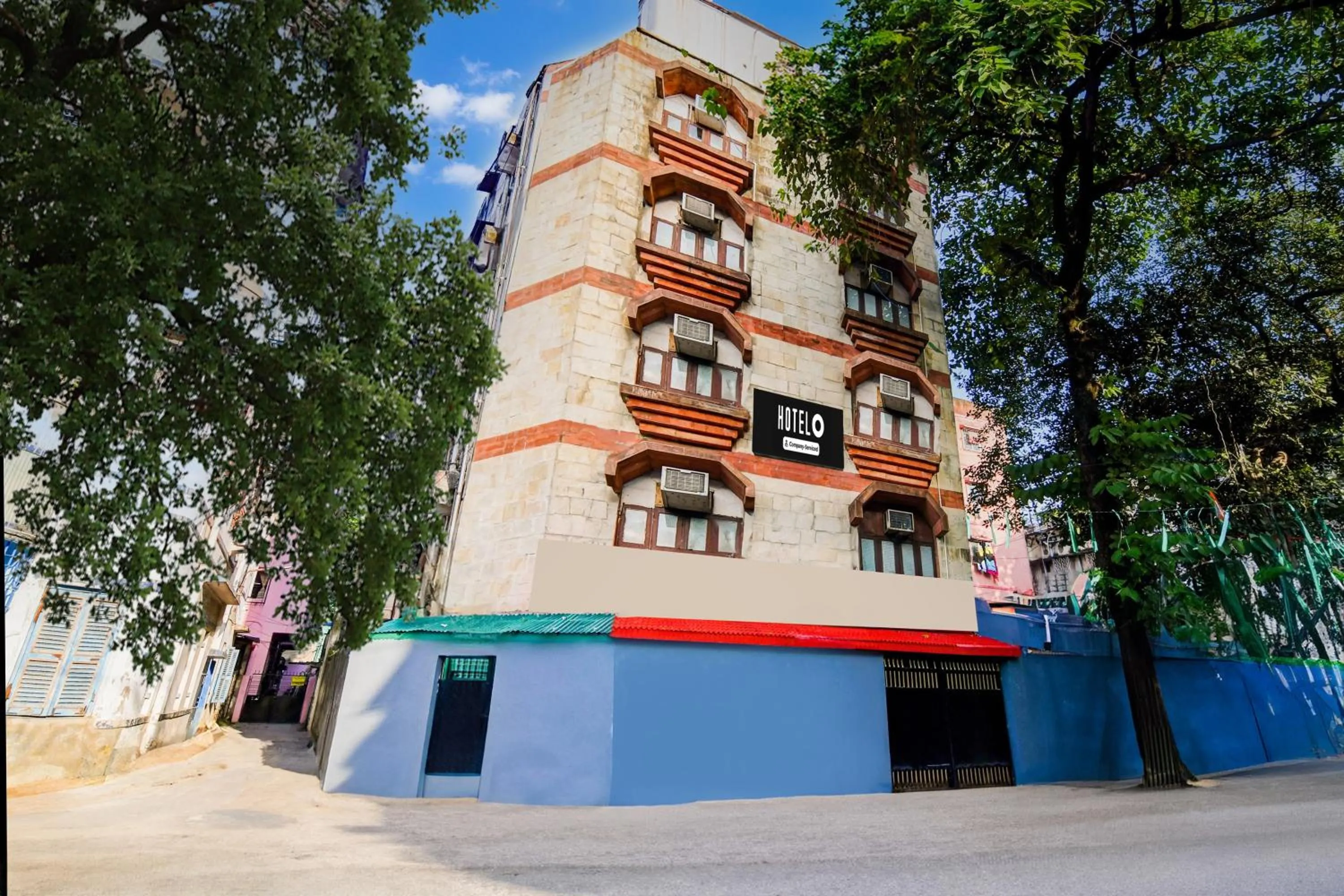 Facade/entrance in Super Hotel O Alipore Near Chetla Formerly Alipore Guest House