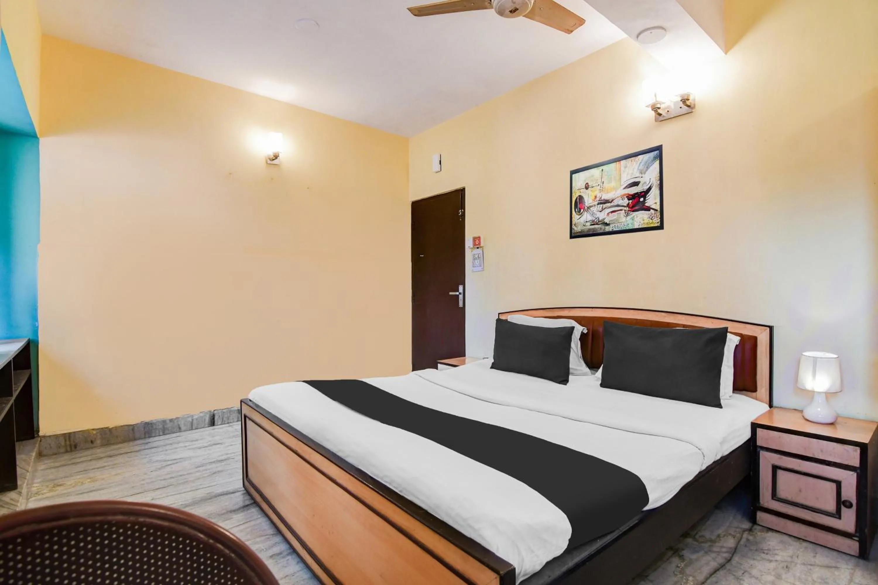Bedroom, Bed in Super Hotel O Alipore Near Chetla Formerly Alipore Guest House