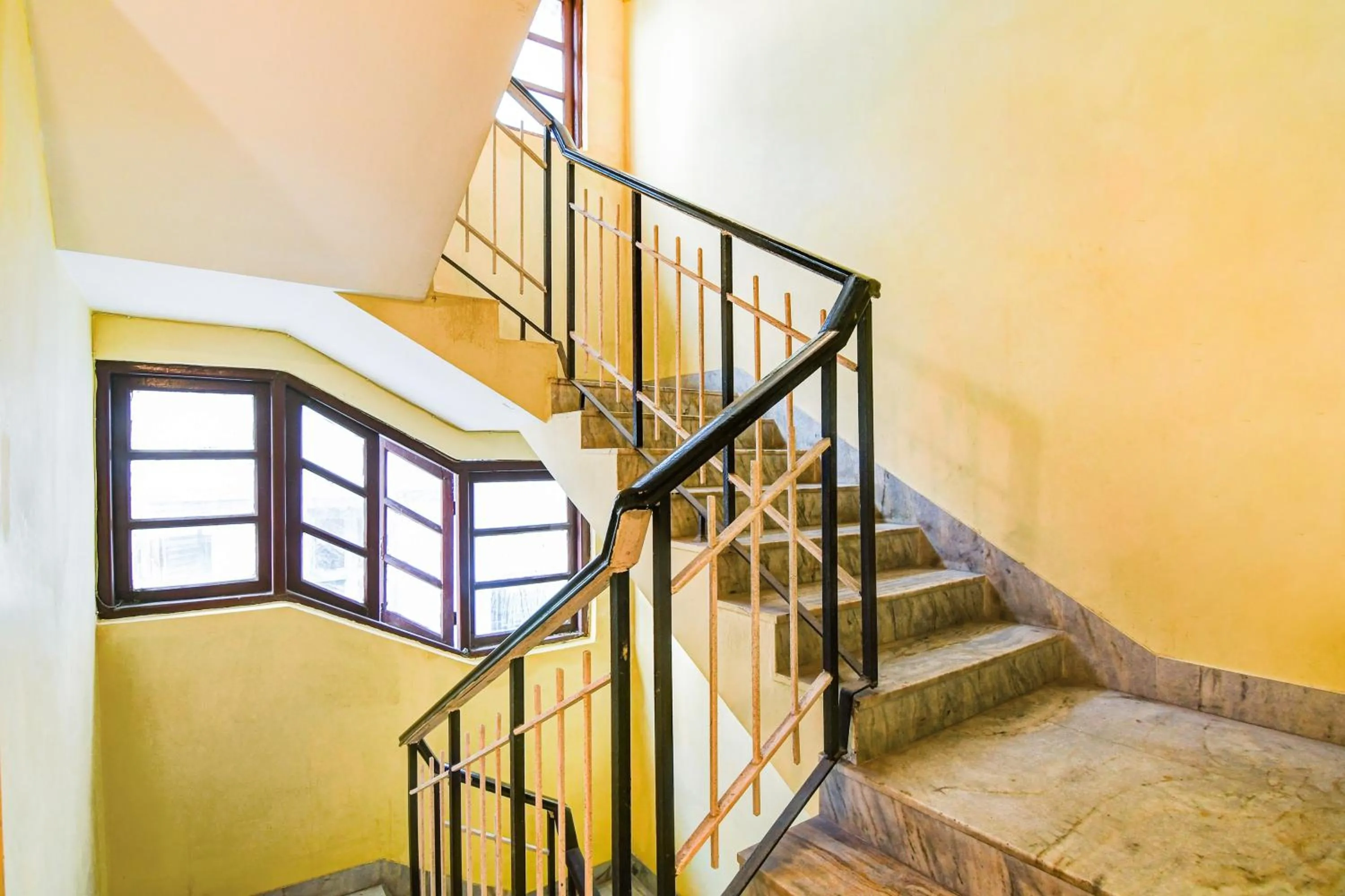 Lobby or reception in Super Hotel O Alipore Near Chetla Formerly Alipore Guest House