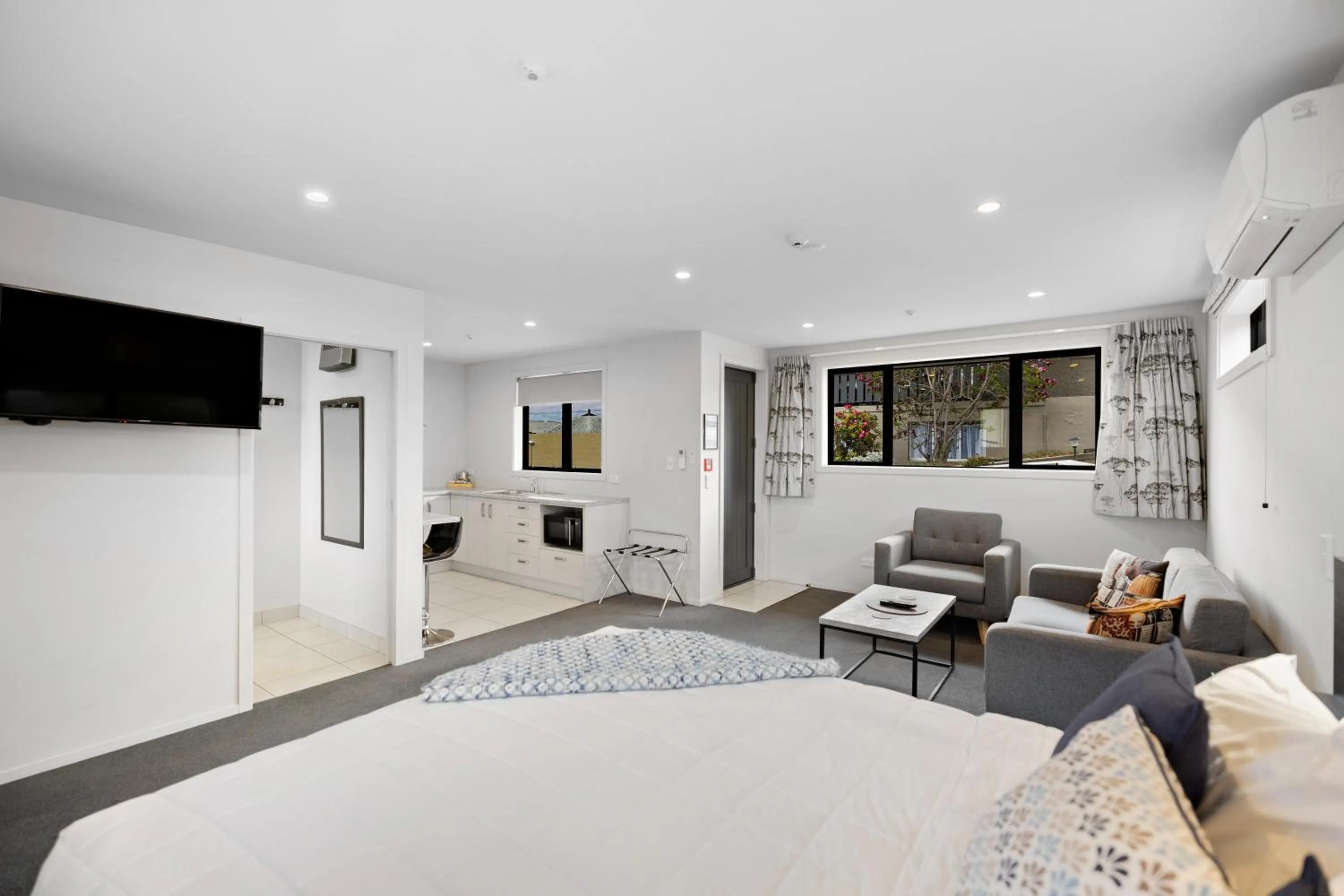 Photo of the whole room, Bed in Avenue Motel