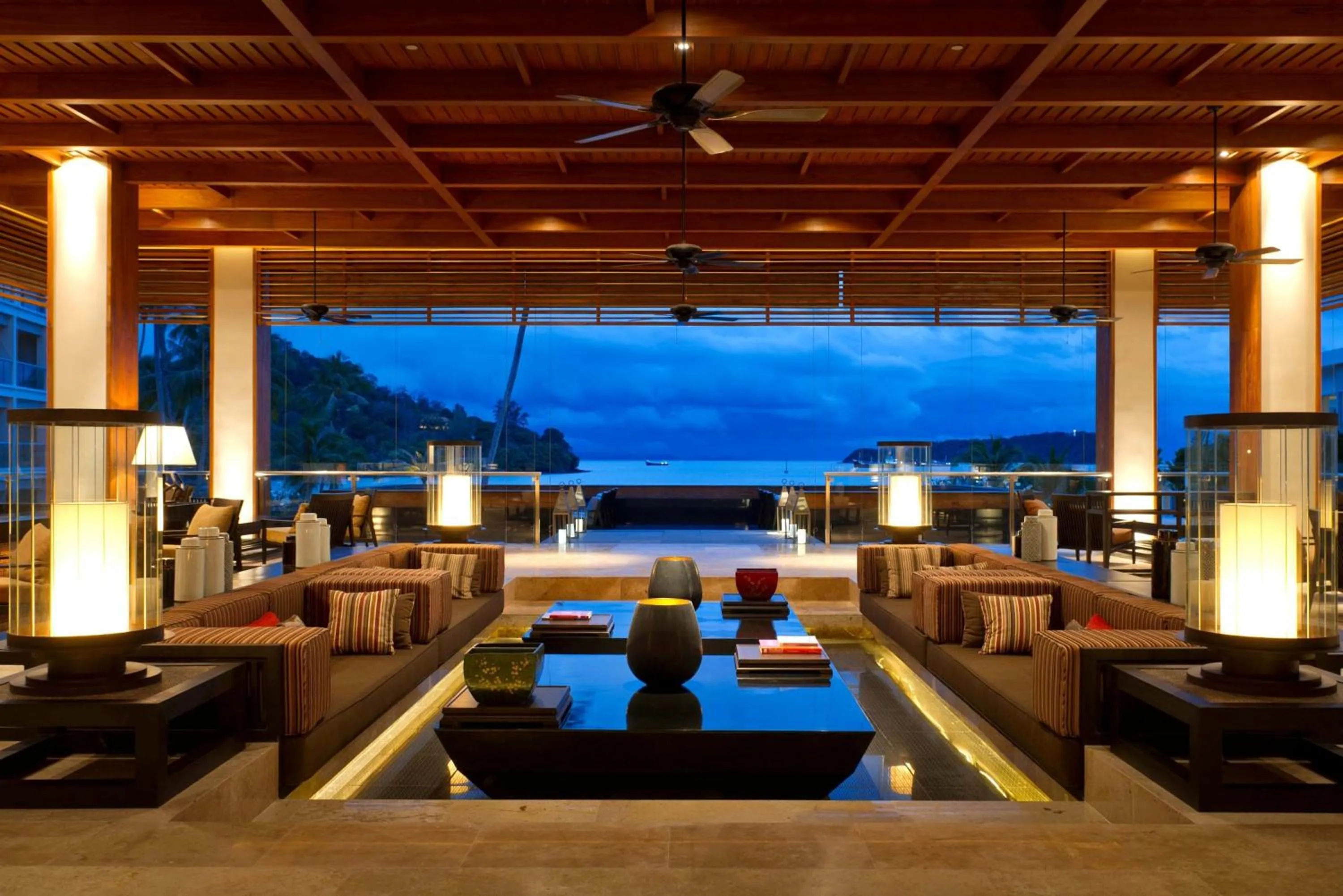 Lounge or bar, Restaurant/Places to Eat in Phuket Panwa Beachfront Resort