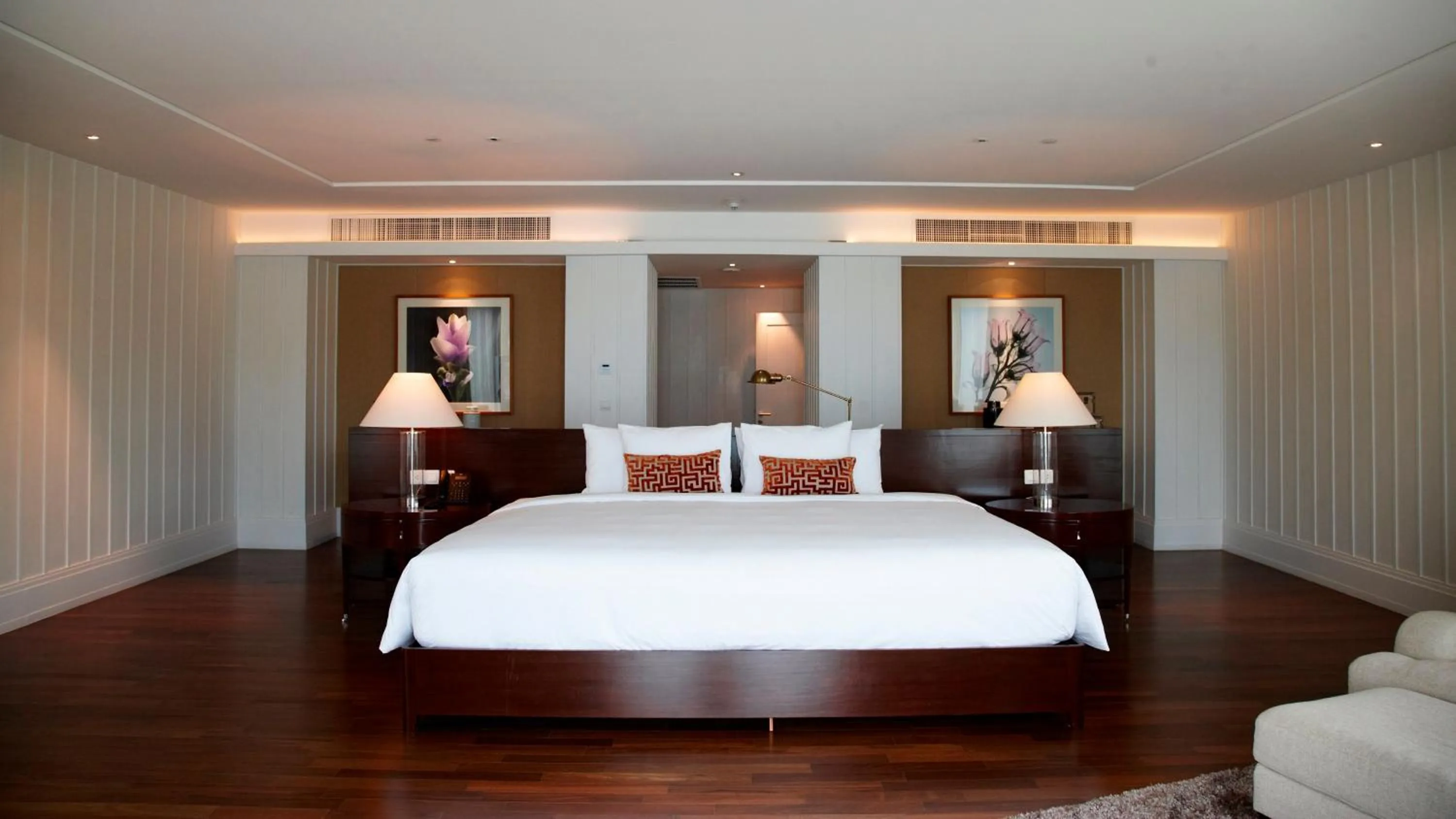 Photo of the whole room in Phuket Panwa Beachfront Resort