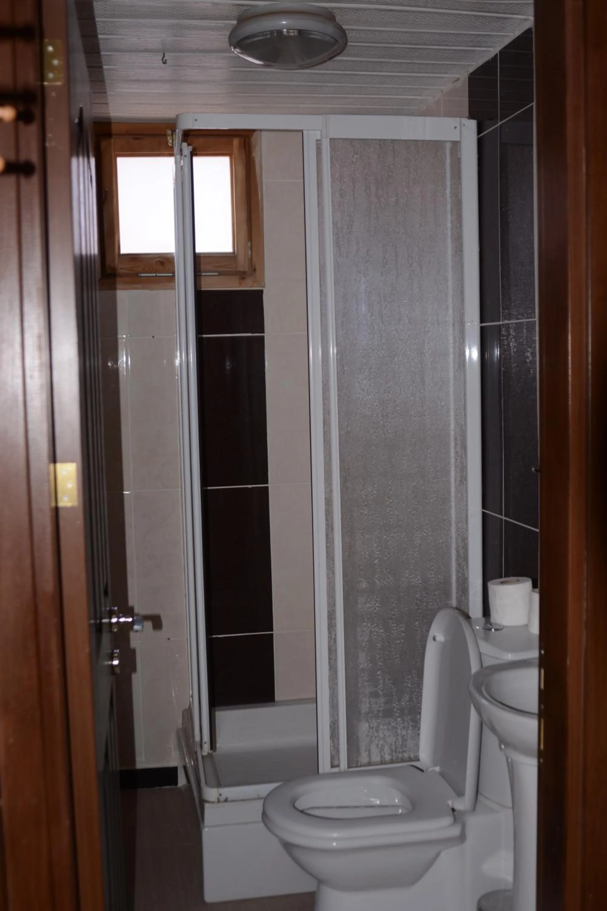 Shower in Nemrut Kommagene Hotel