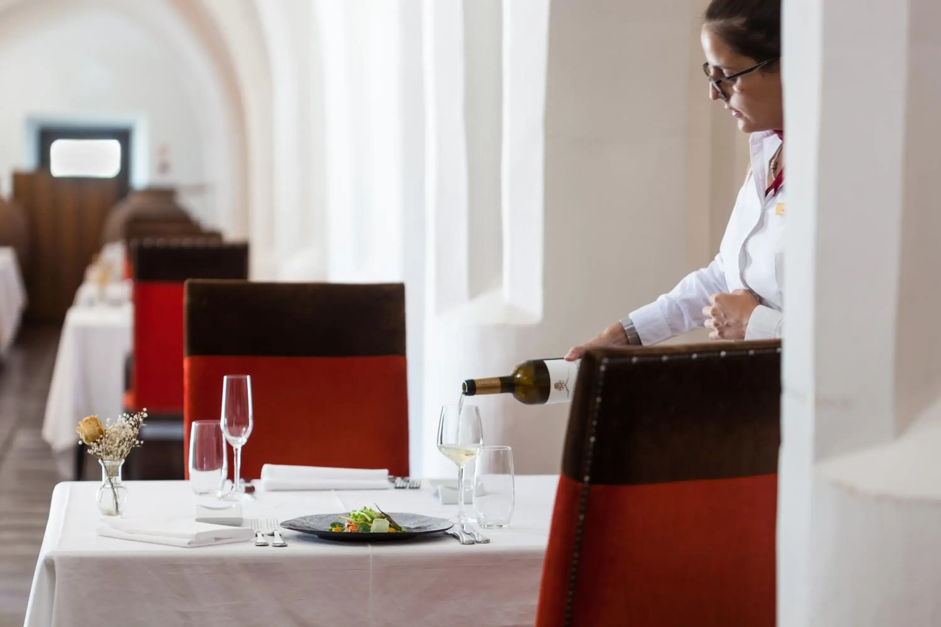 Restaurant/places to eat in Convento do Espinheiro, Historic Hotel & Spa Restaurant/places to eat in Convento do Espinheiro, Historic Hotel & Spa