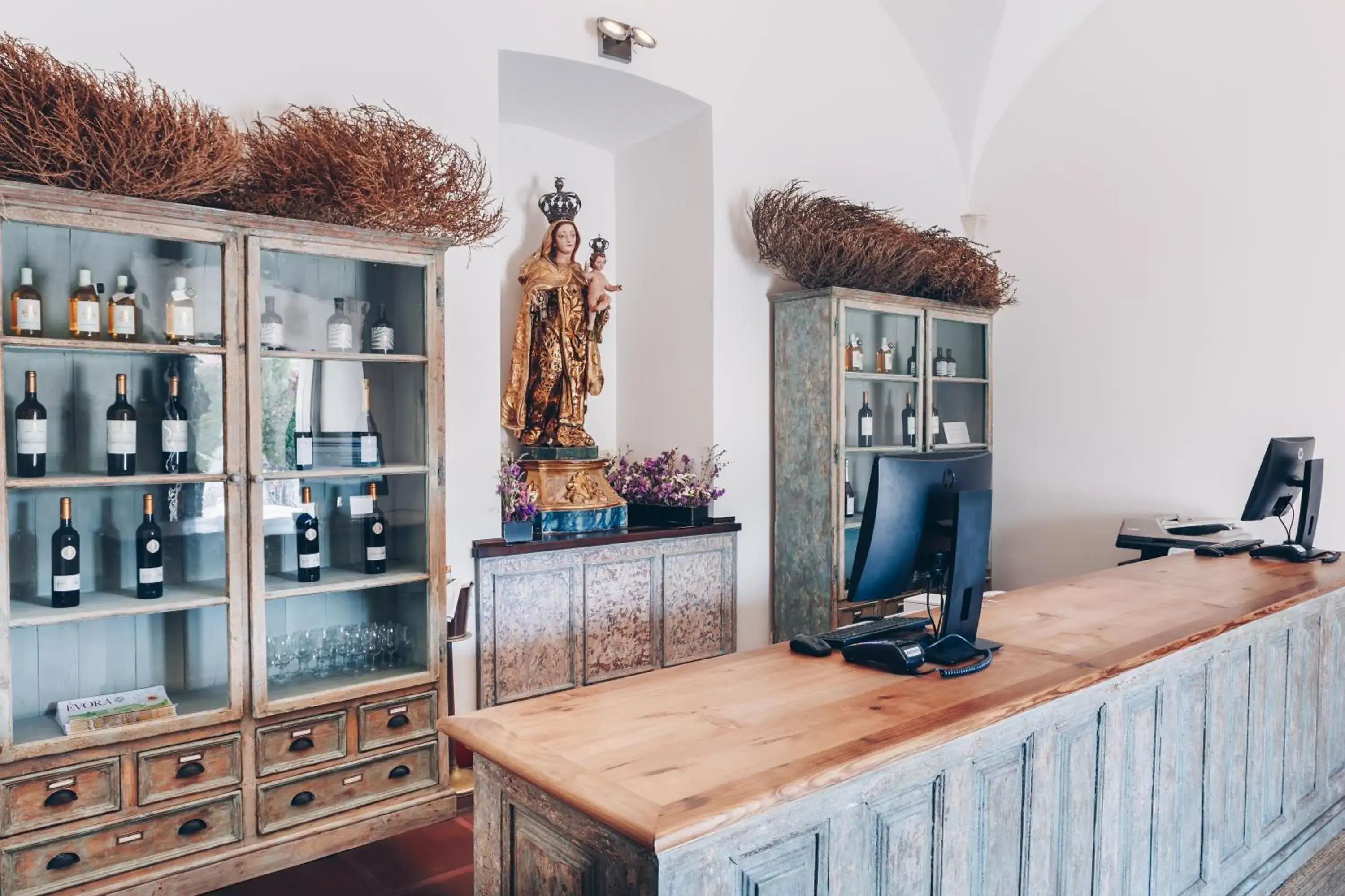 Lobby or reception in Convento do Espinheiro, Historic Hotel & Spa Lobby or reception in Convento do Espinheiro, Historic Hotel & Spa