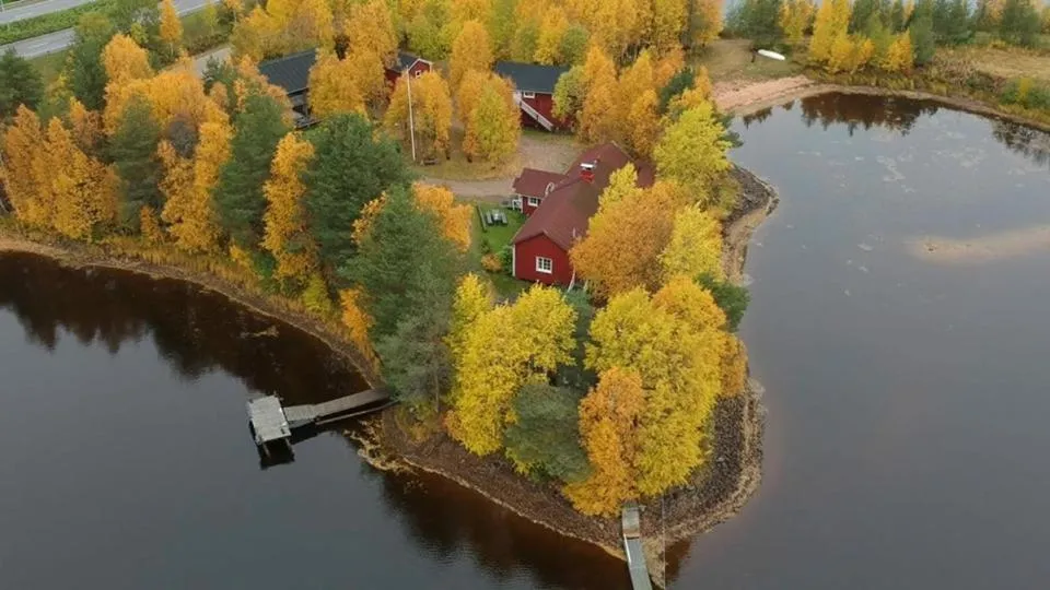 Santa's Little Village - Hotel Uitonniemi