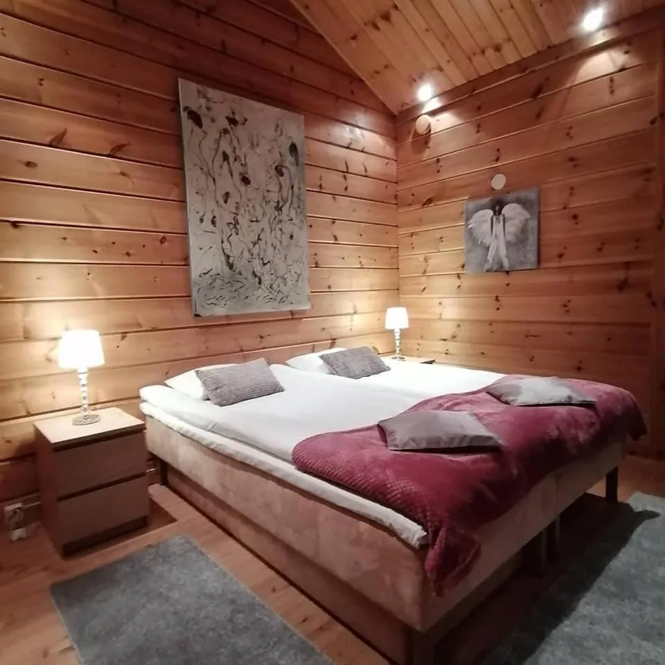 Photo of the whole room, Bed in Santa's Little Village - Hotel Uitonniemi