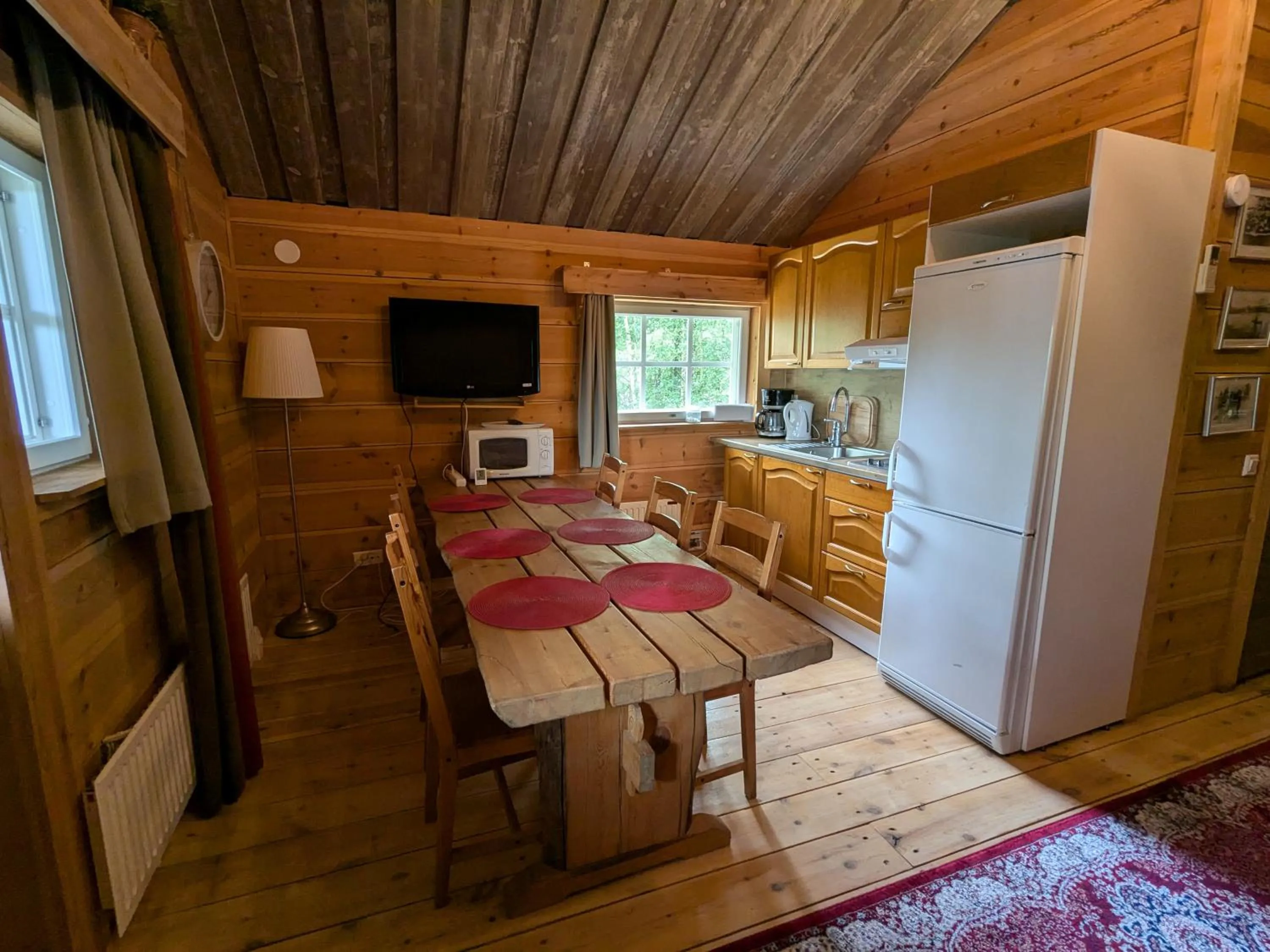 Santa's Little Village - Hotel Uitonniemi
