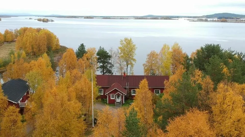 Natural landscape in Santa's Little Village - Hotel Uitonniemi